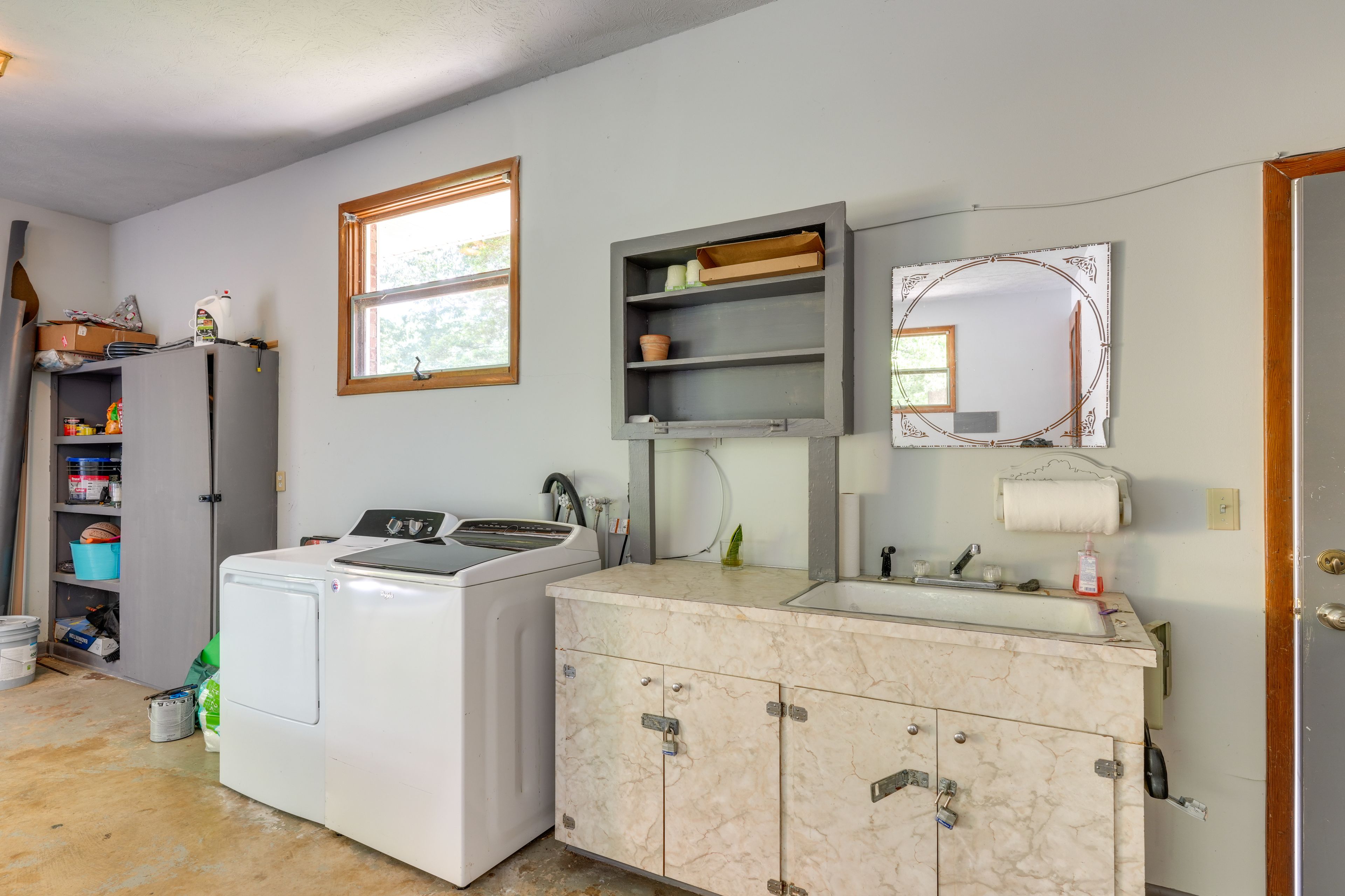 Garage | Ping Pong Table | Washer + Dryer | Grill