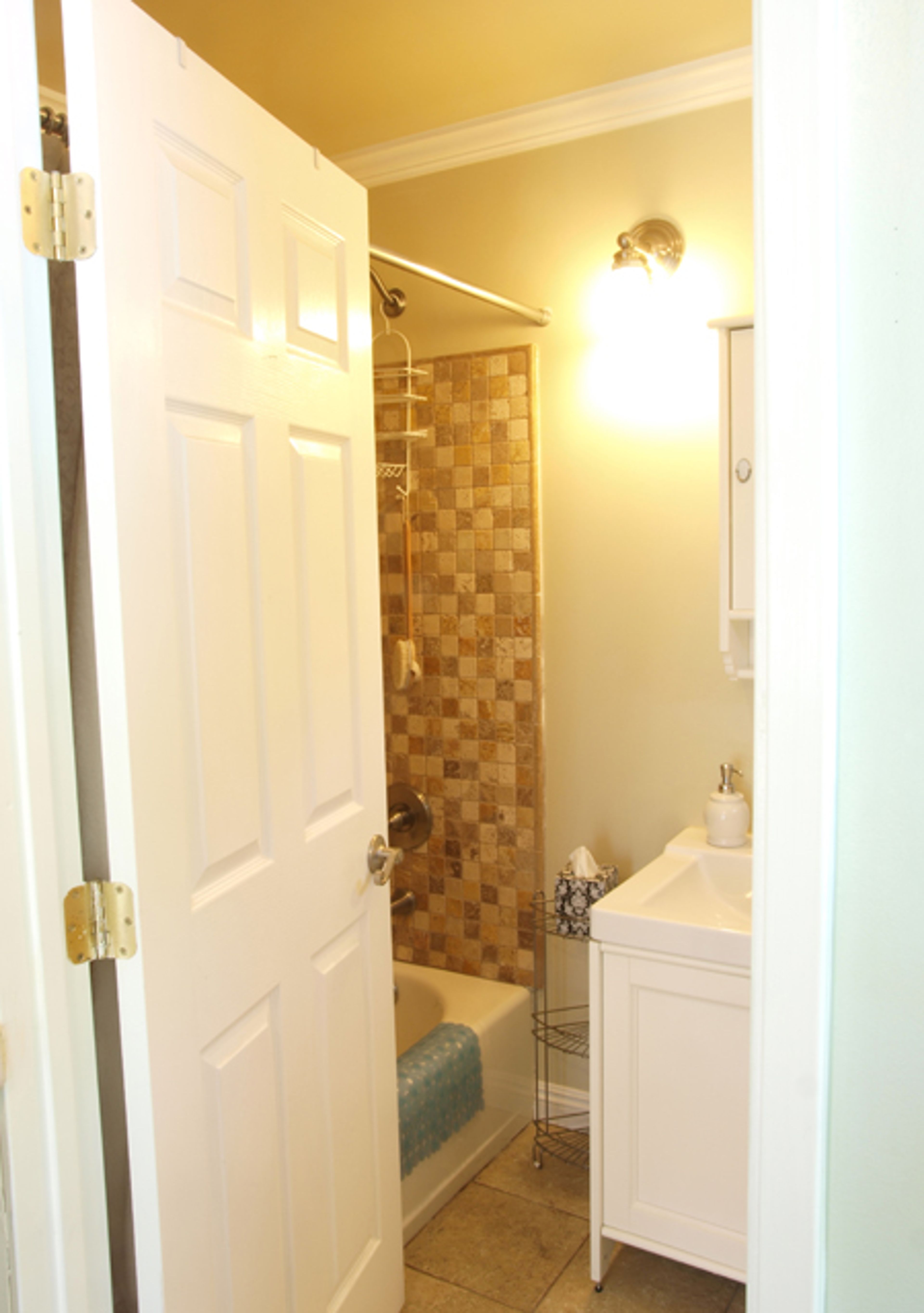 Bathroom | Towels Provided