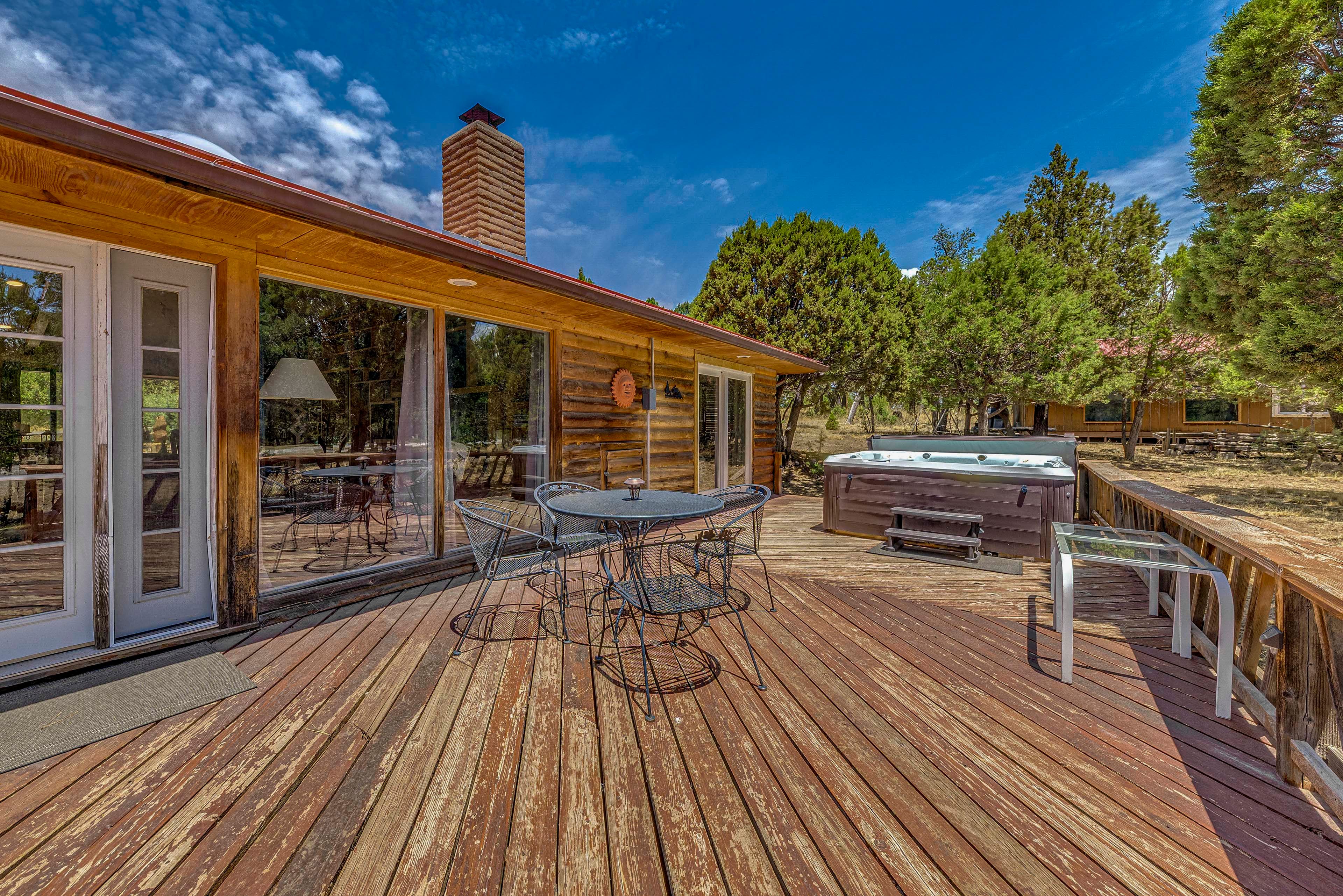 Outdoor Deck | Hot Tub | Gas Grill