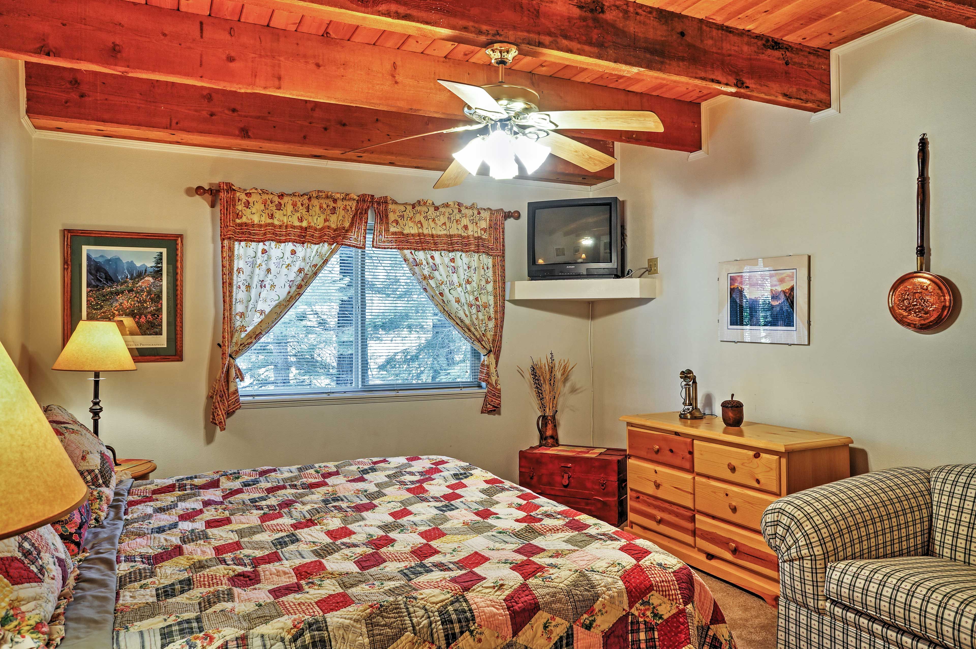 Bedroom 1 | 1st Floor | King Bed