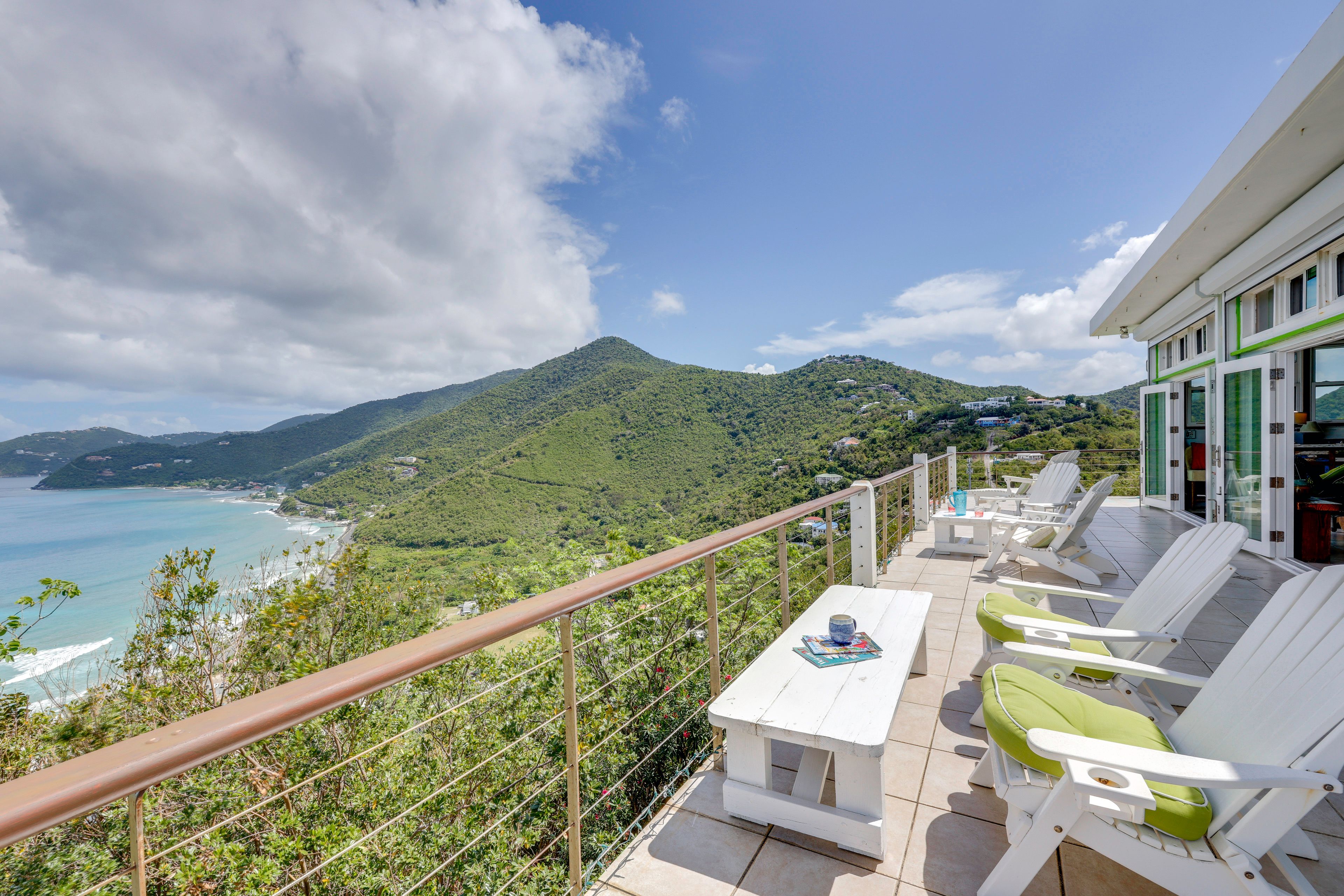 Oceanfront Balcony | Mountain View