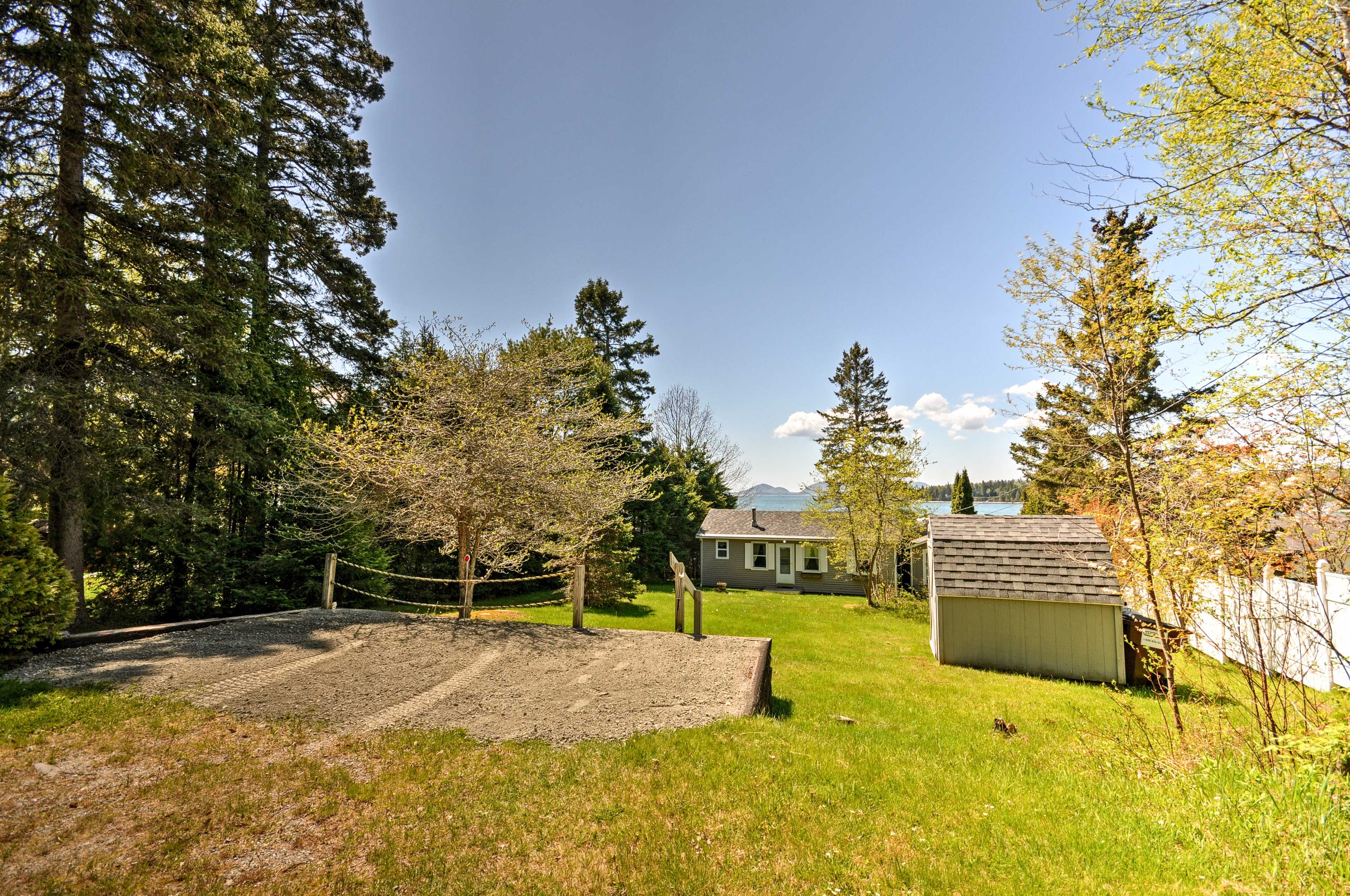 Yard | Walking Beach Access