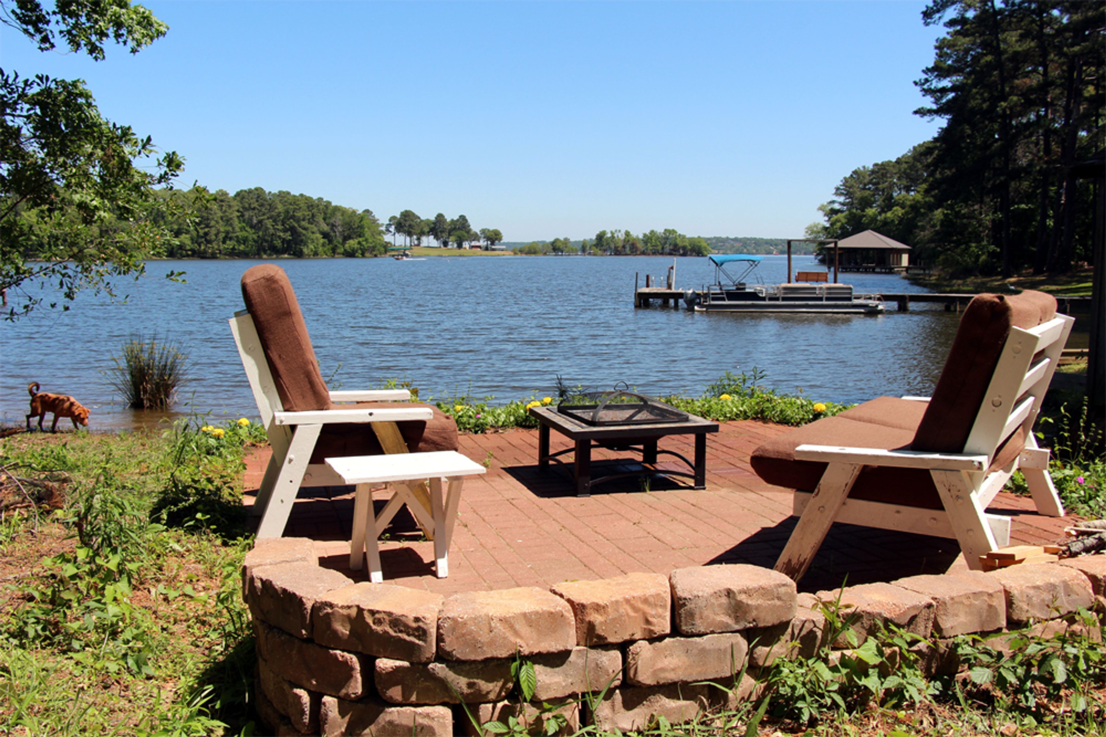 Berryville Vacation Rental | 6BR | 4BR | 3,700 Sq Ft