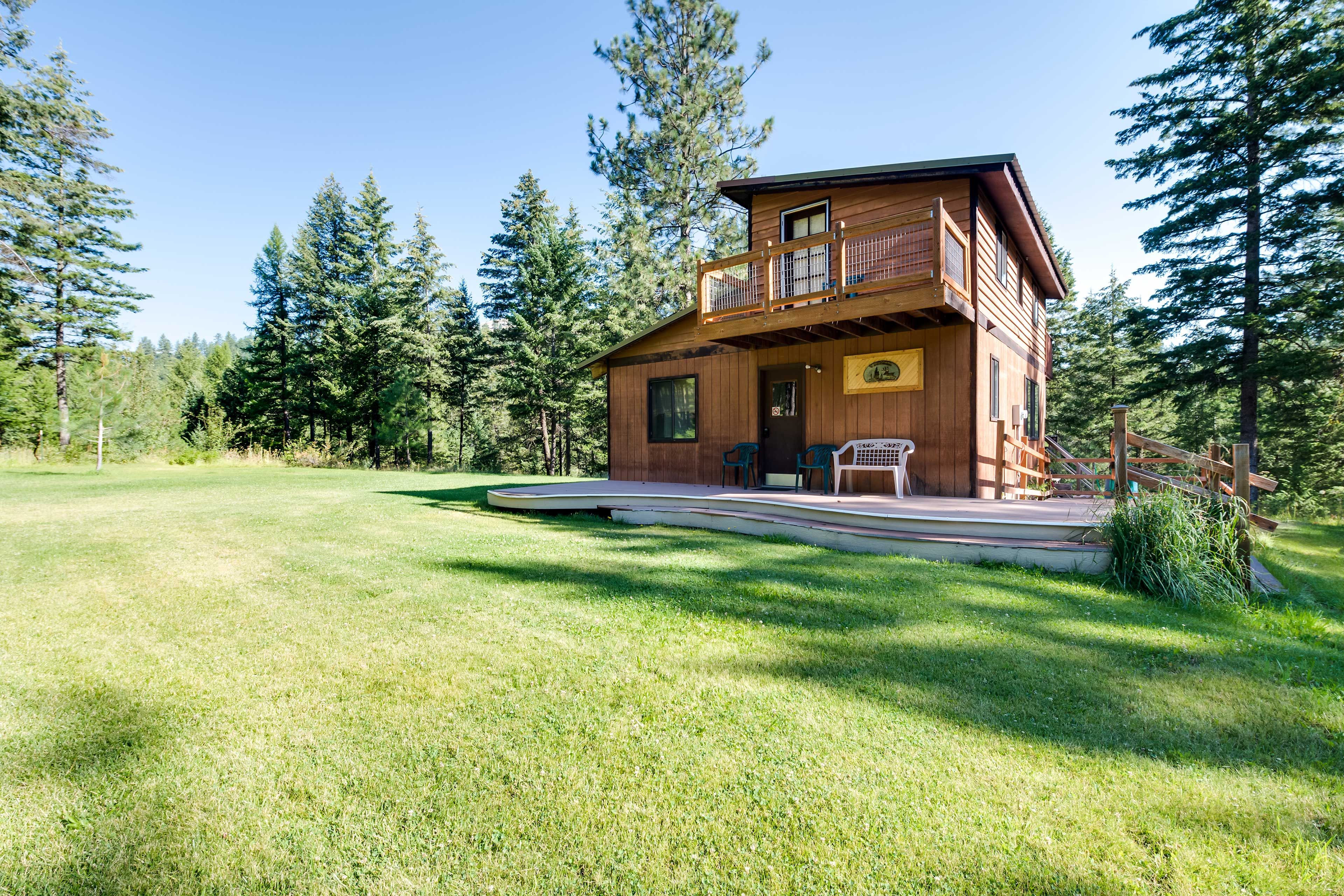 Conconully Vacation Rental | 2BR | 1BA | 900 Sq Ft | Stairs Required