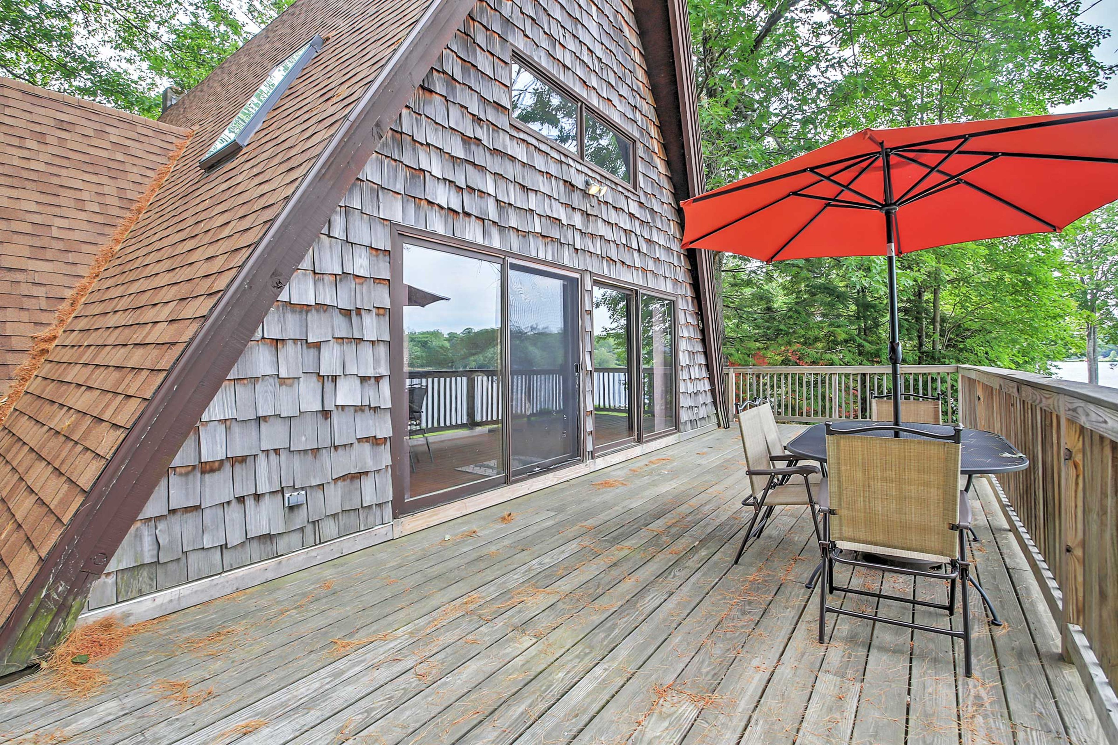 Exterior | Furnished Deck
