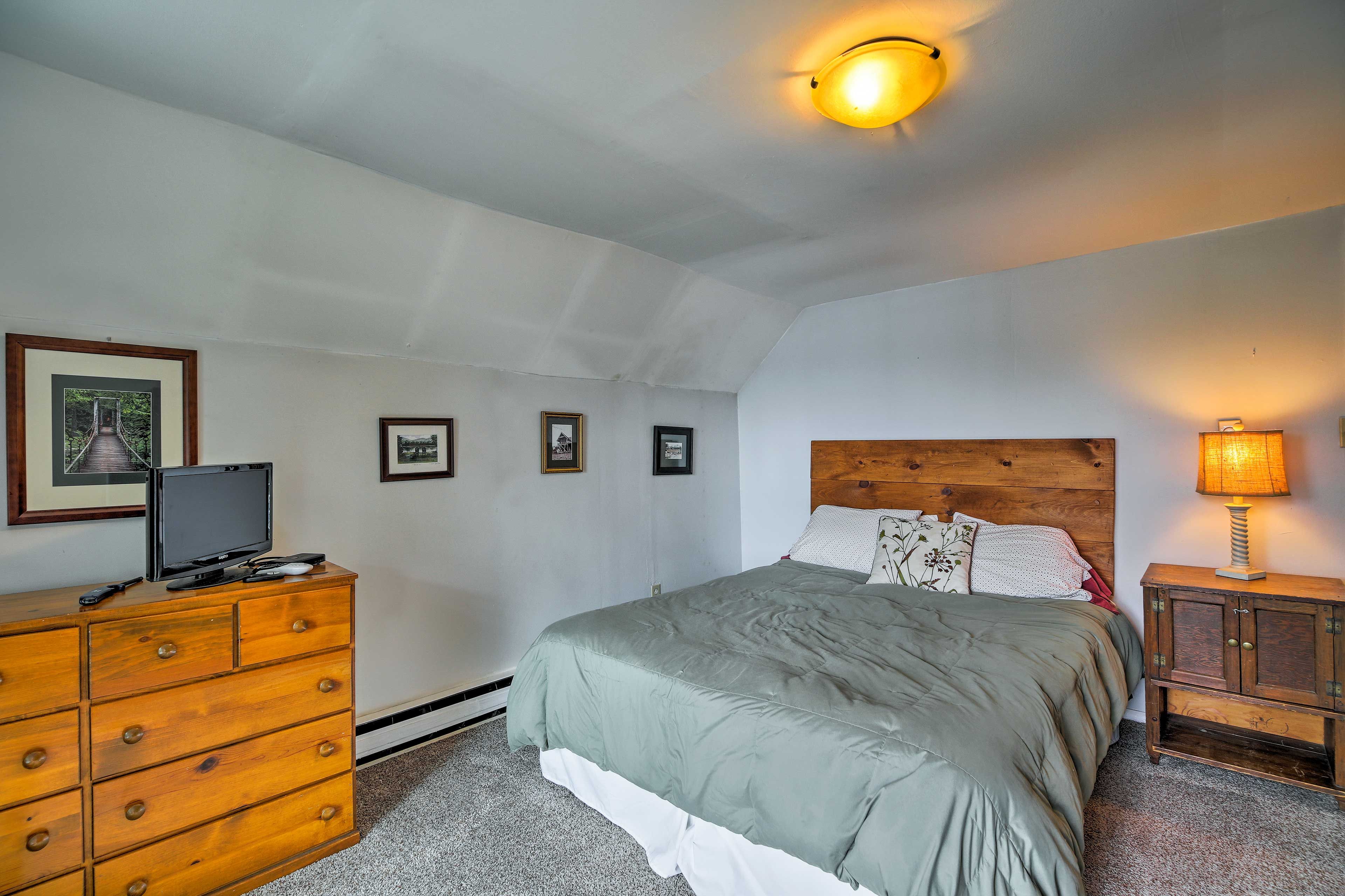 Bedroom 1 | King Bed | 2nd Floor | Private Balcony