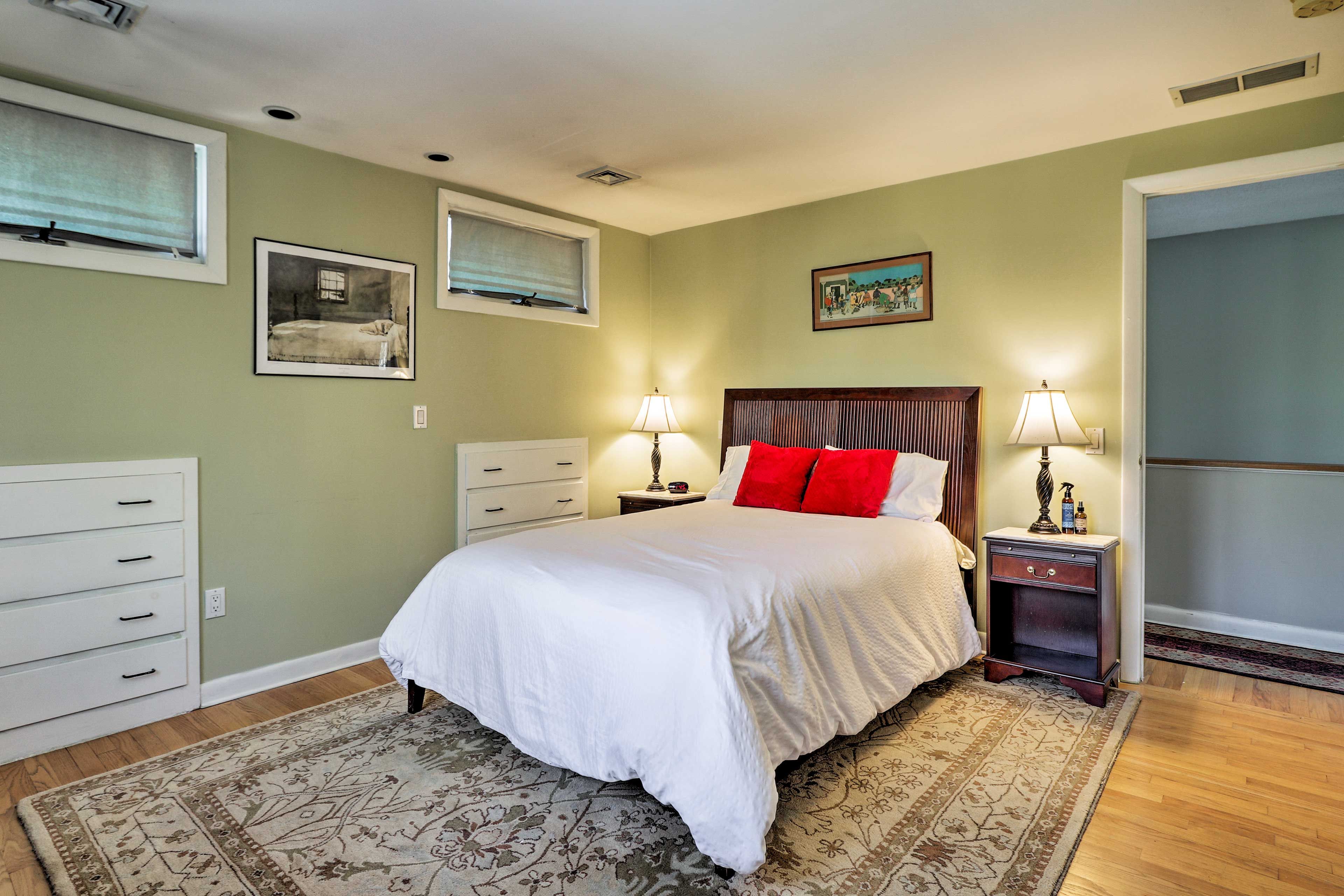Bedroom 1 | Full Bed | 2nd Floor | Linens Provided