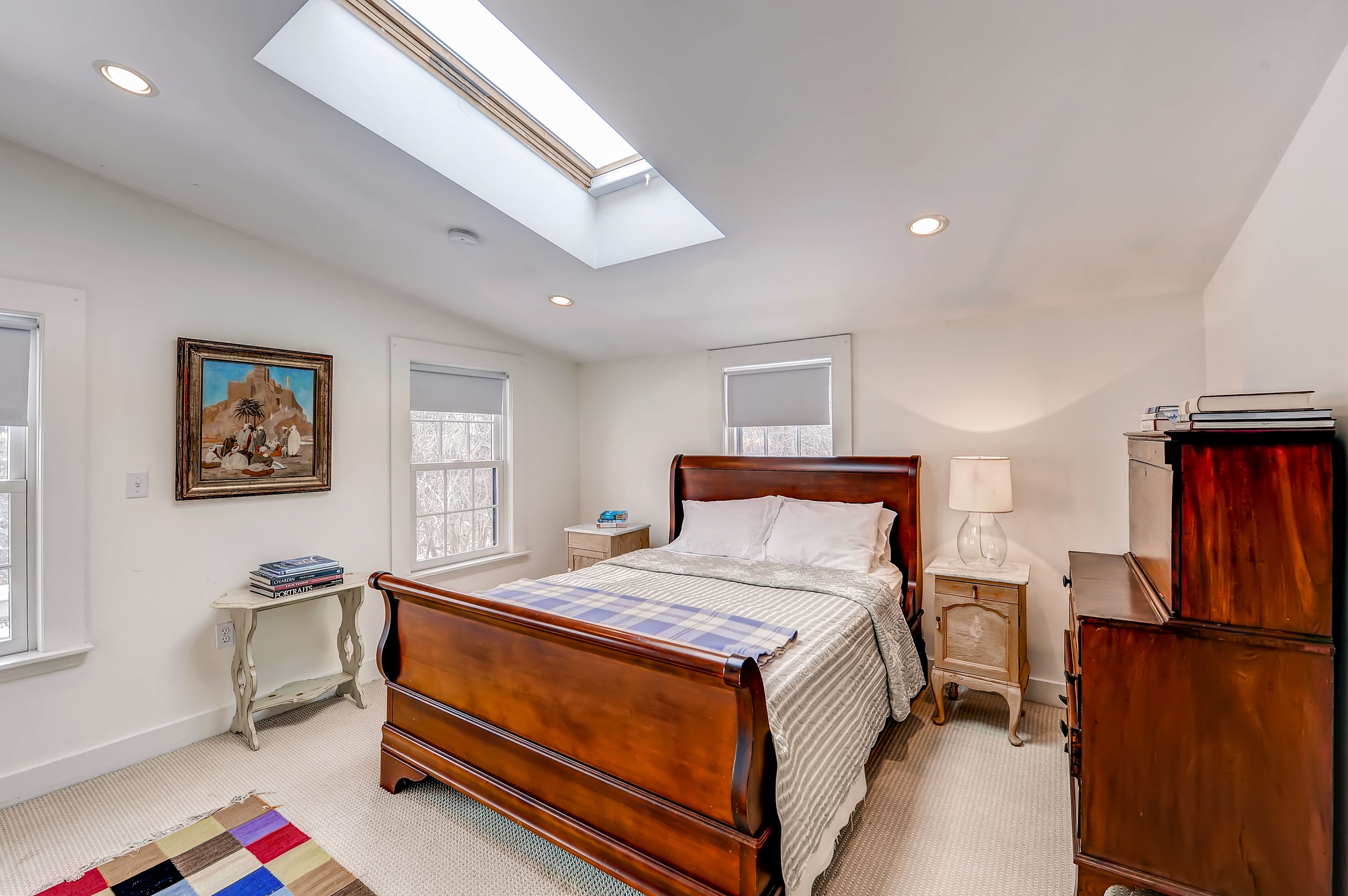 Bedroom 1 | Queen Bed | Linens Provided | 1st Floor | En-Suite Bathroom
