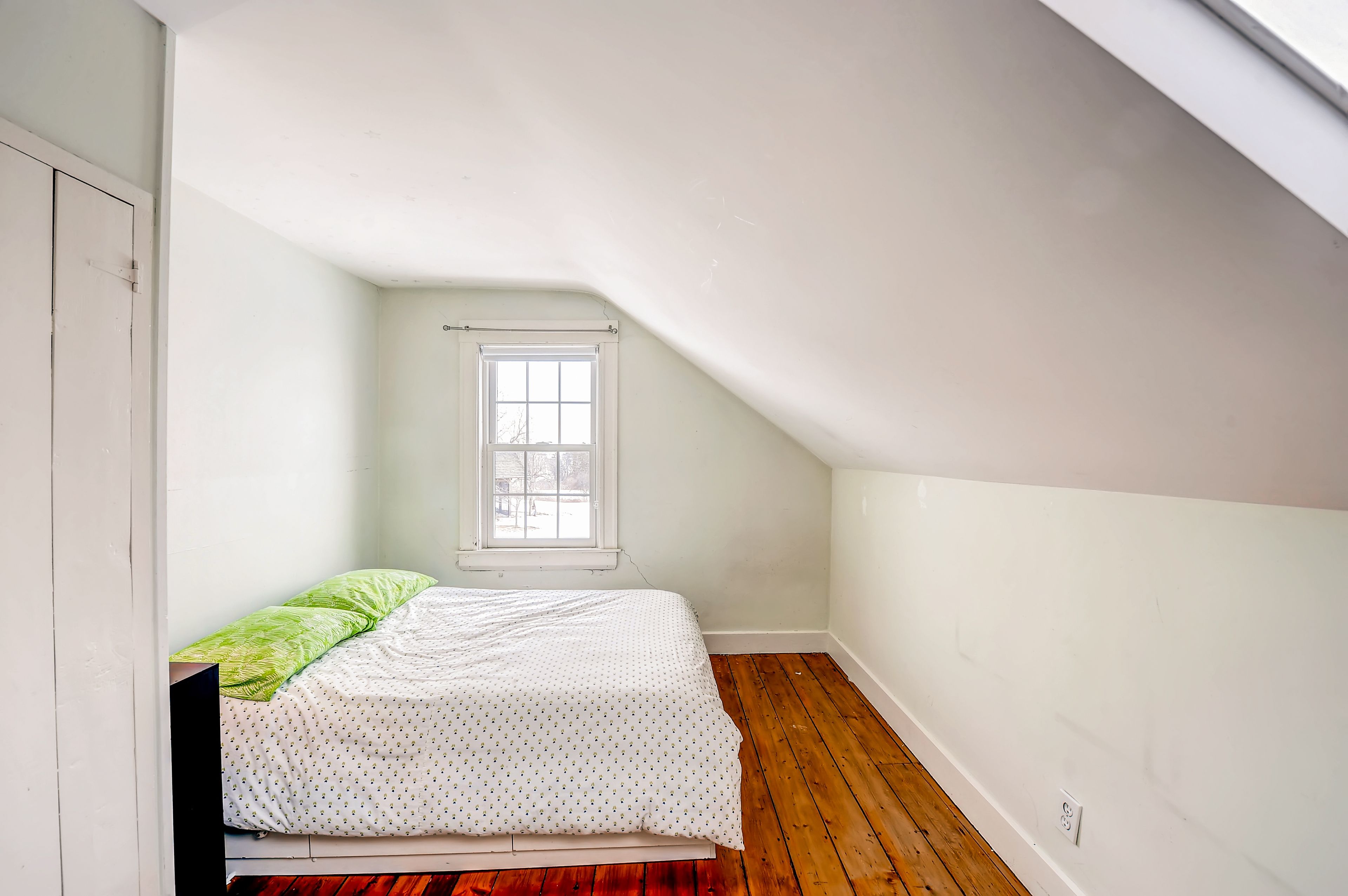 Bedroom 3 | Queen Bed | 2nd Floor