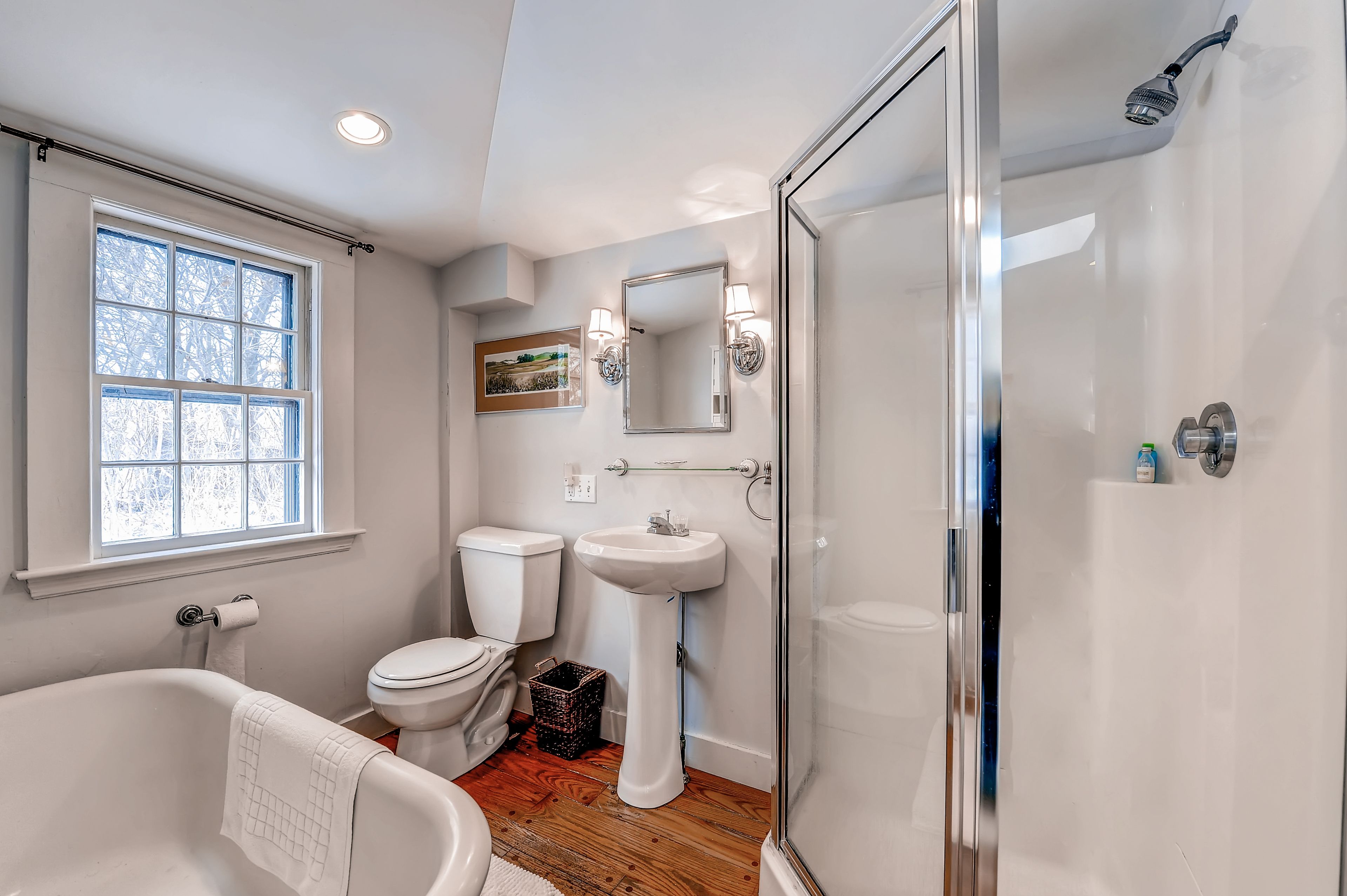 En-Suite Bathroom | Towels Provided