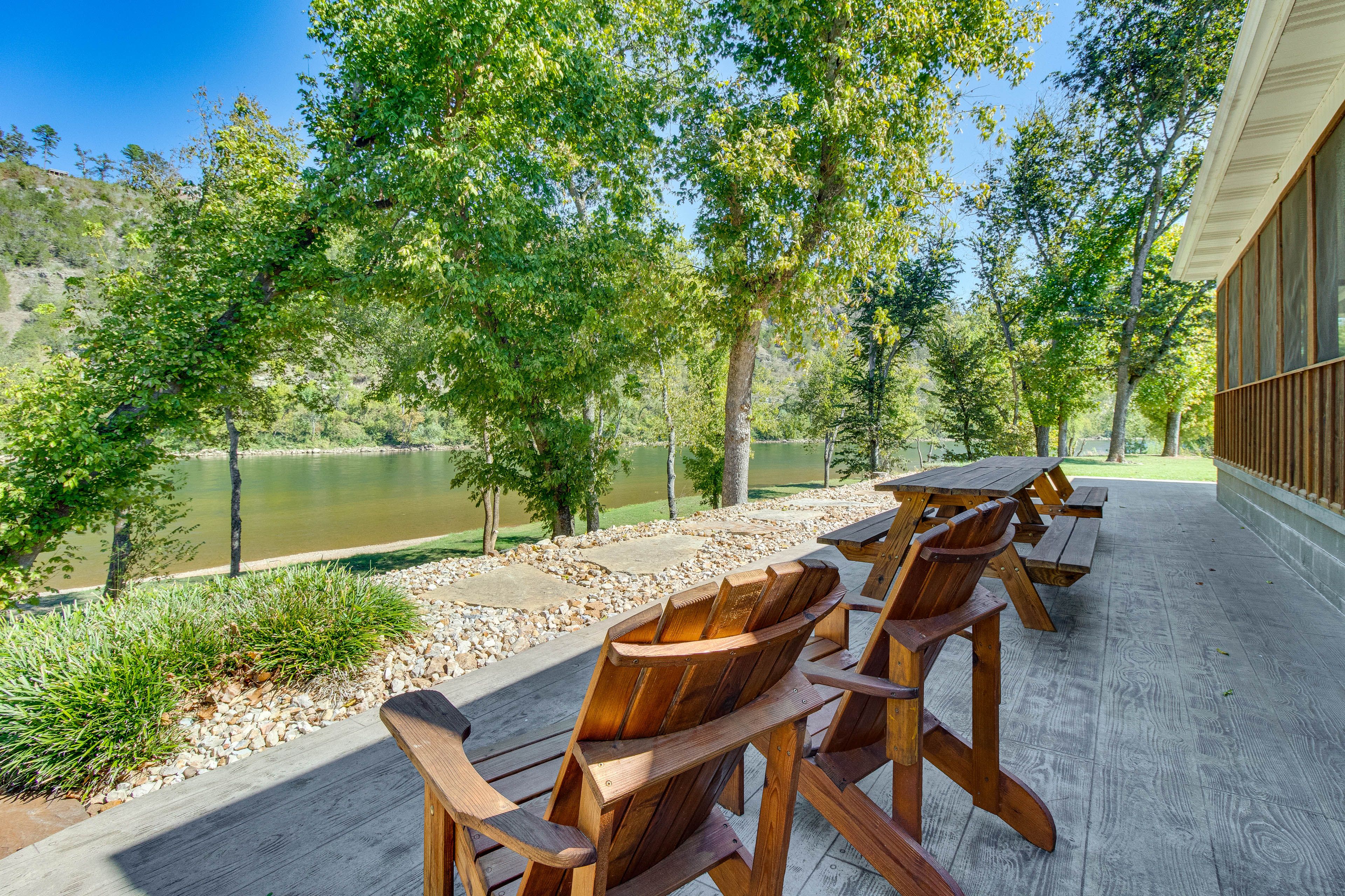 Deck | Riverfront Location