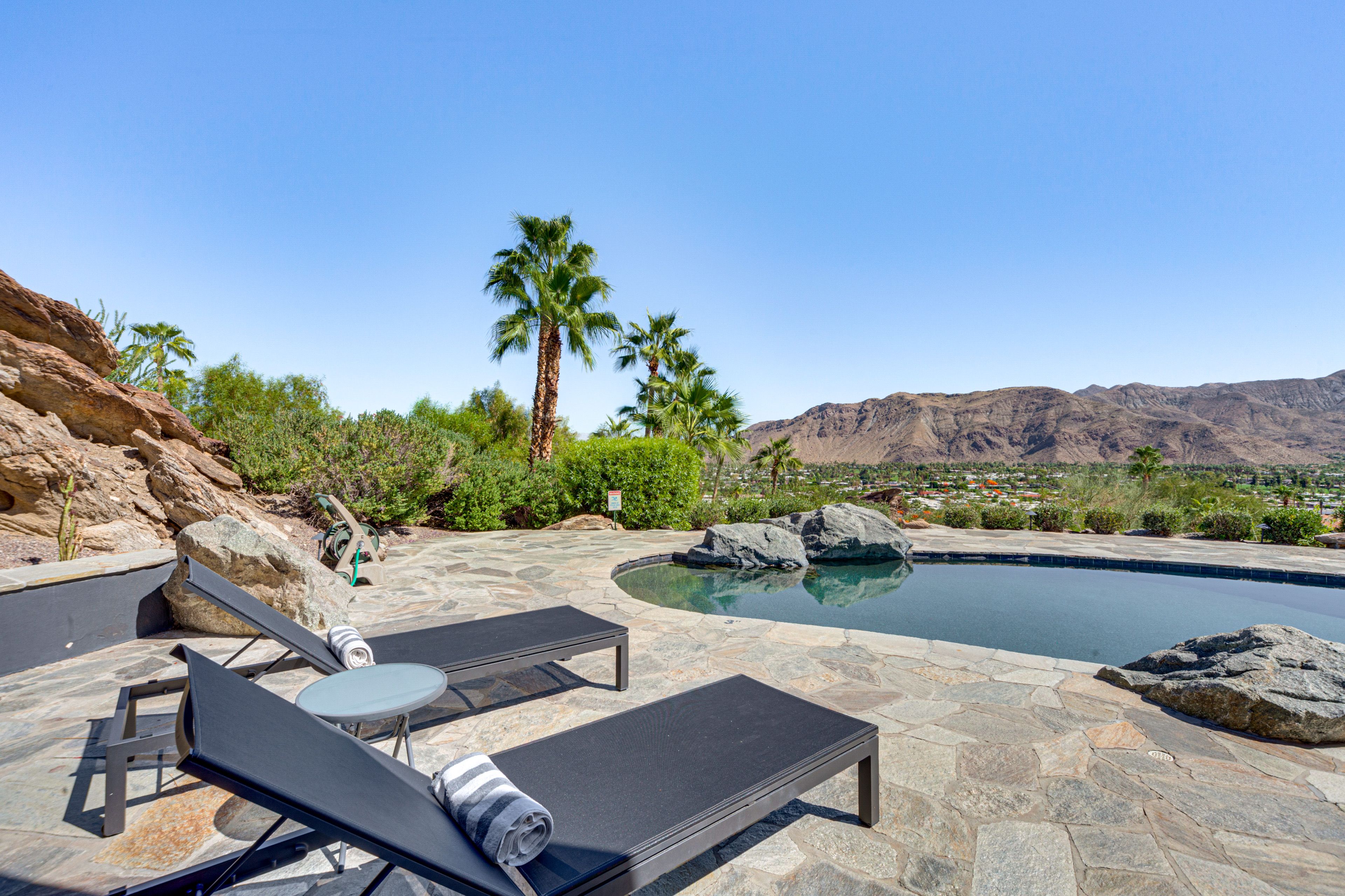 Private Pool (Heated w/ Fee)