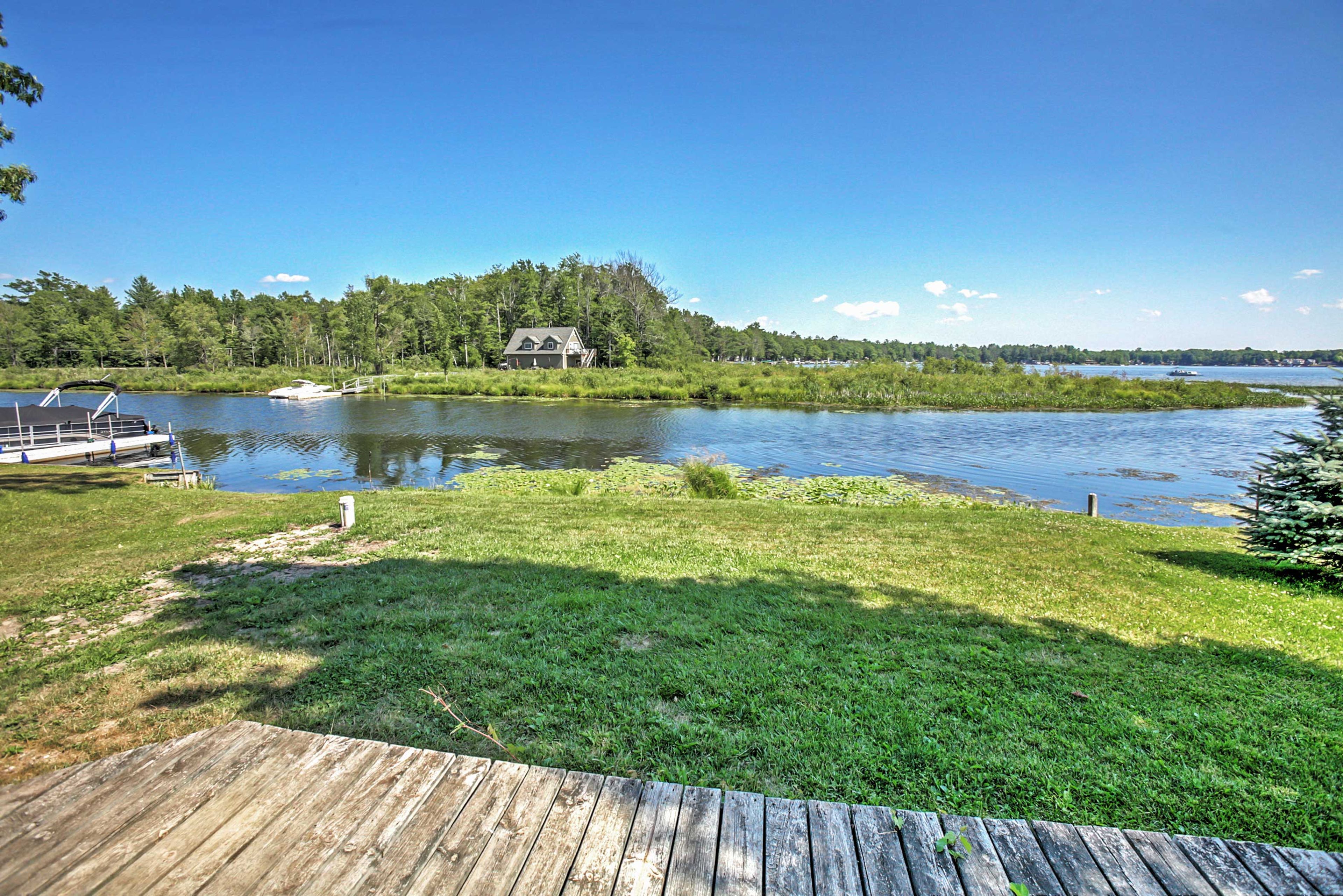Private Yard | Lake Views