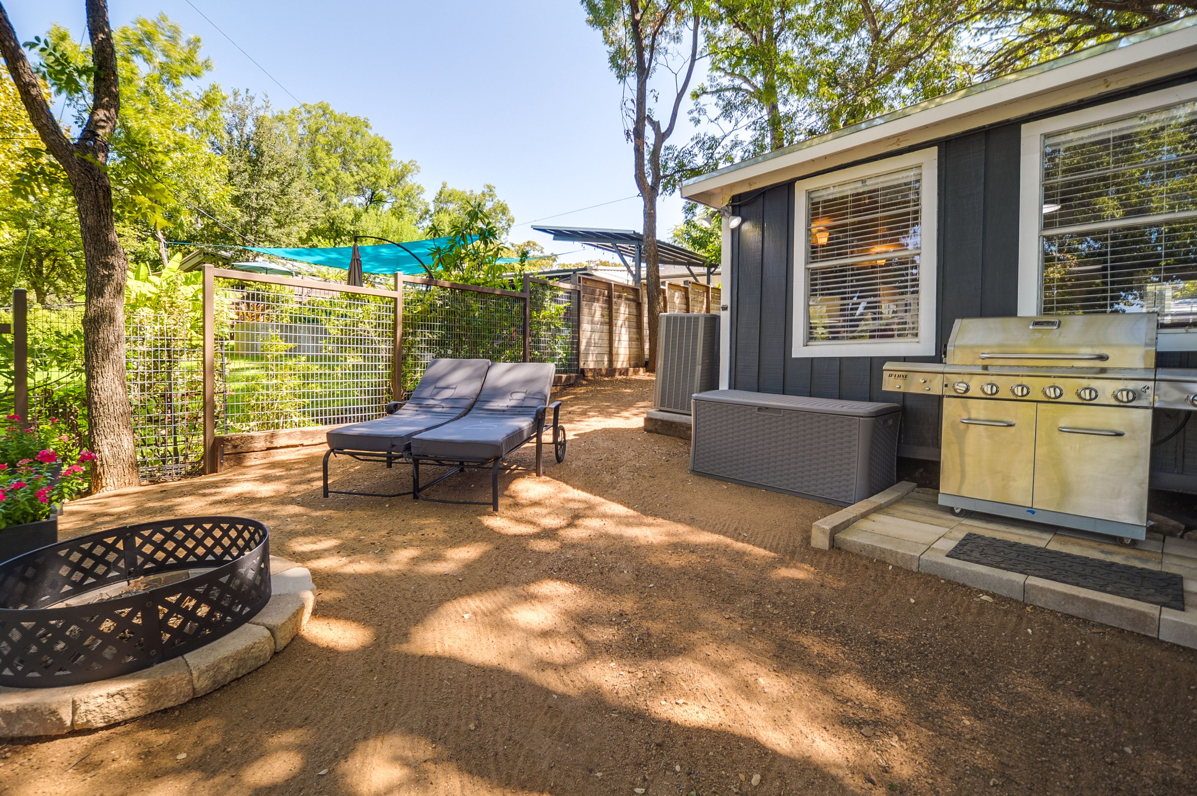 Patio | Gas Grill | Wood-Burning Fire Pit