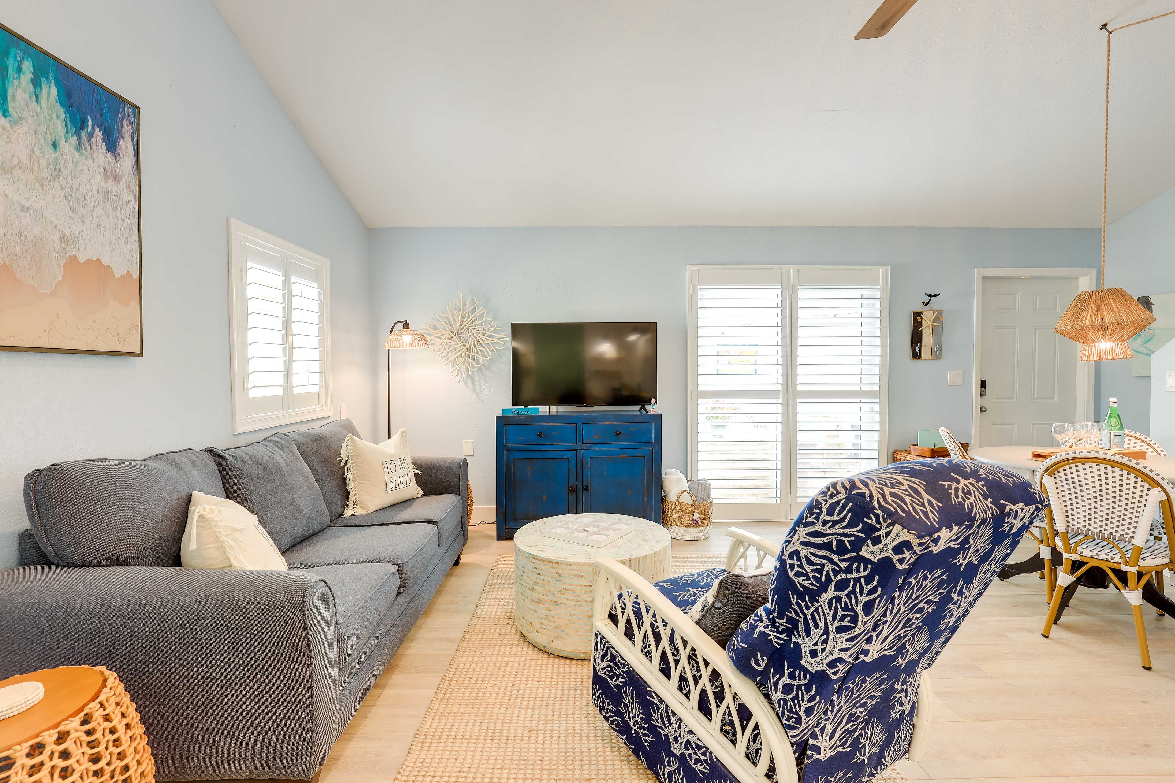 Living Room | Free WiFi | Smart TV
