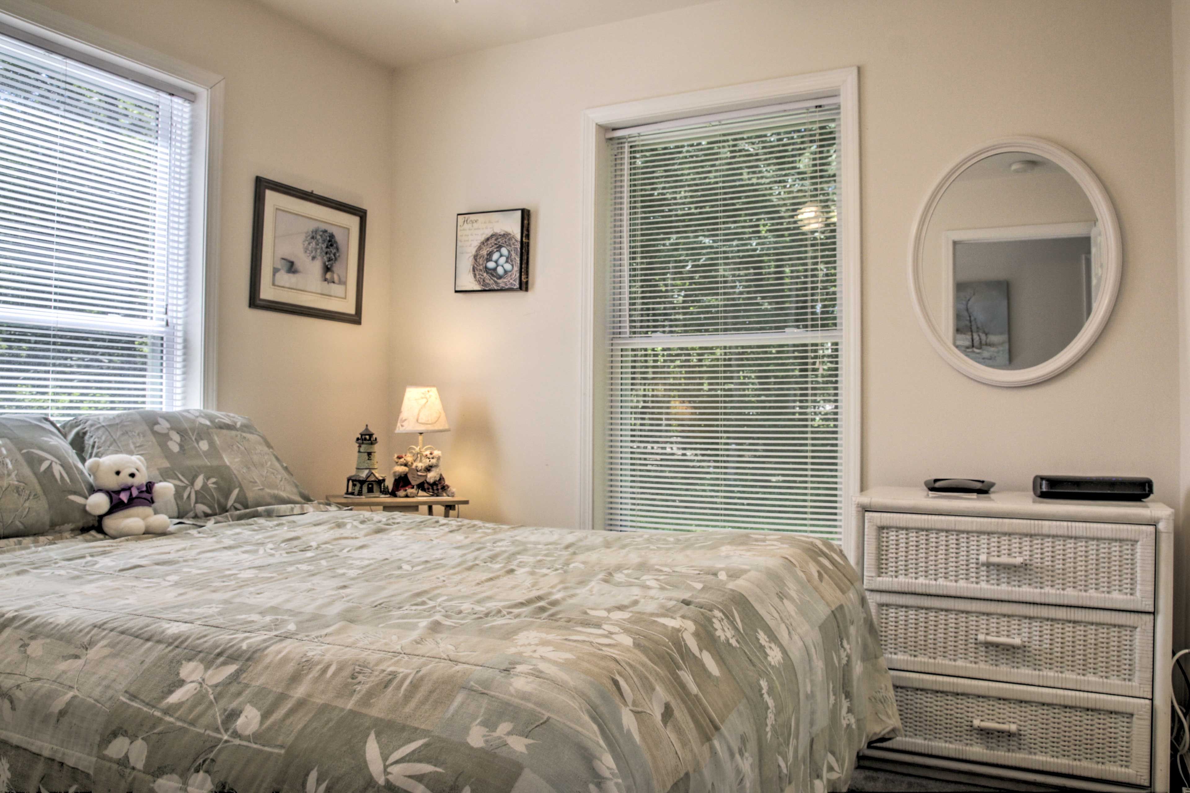 Bedroom 1 | Linens Provided