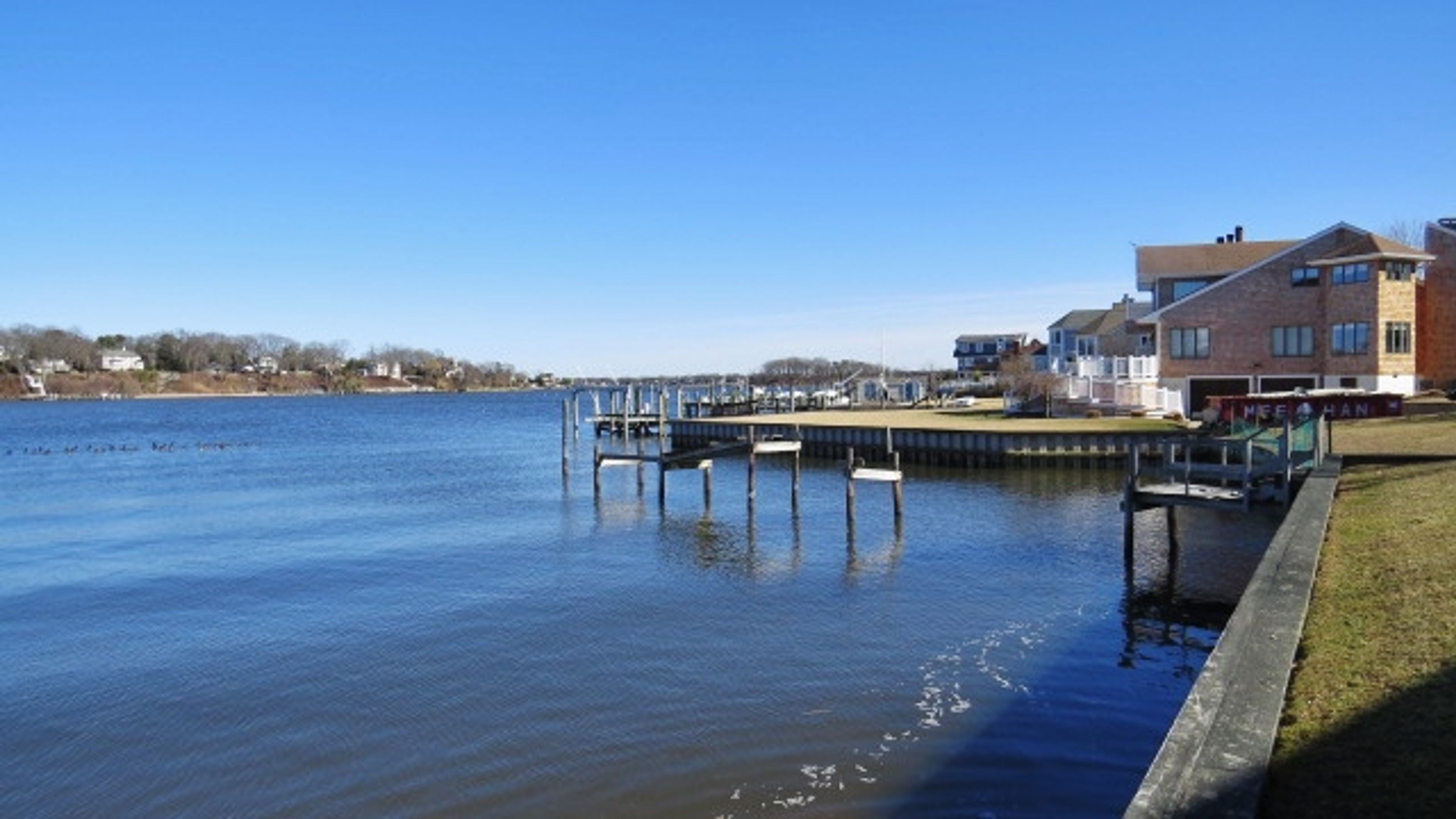 Private Yard | River Access
