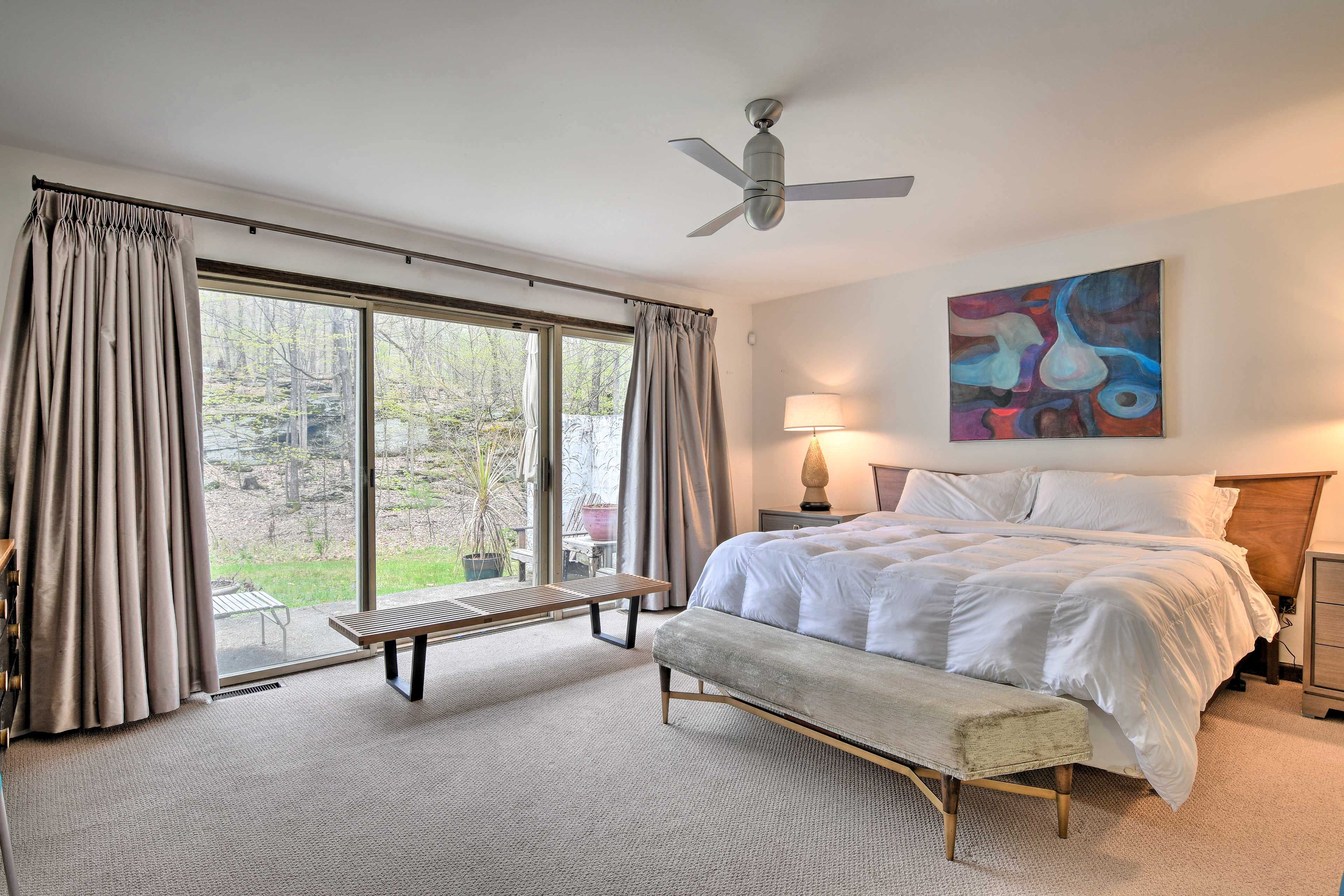 Bedroom 1 | King Bed
