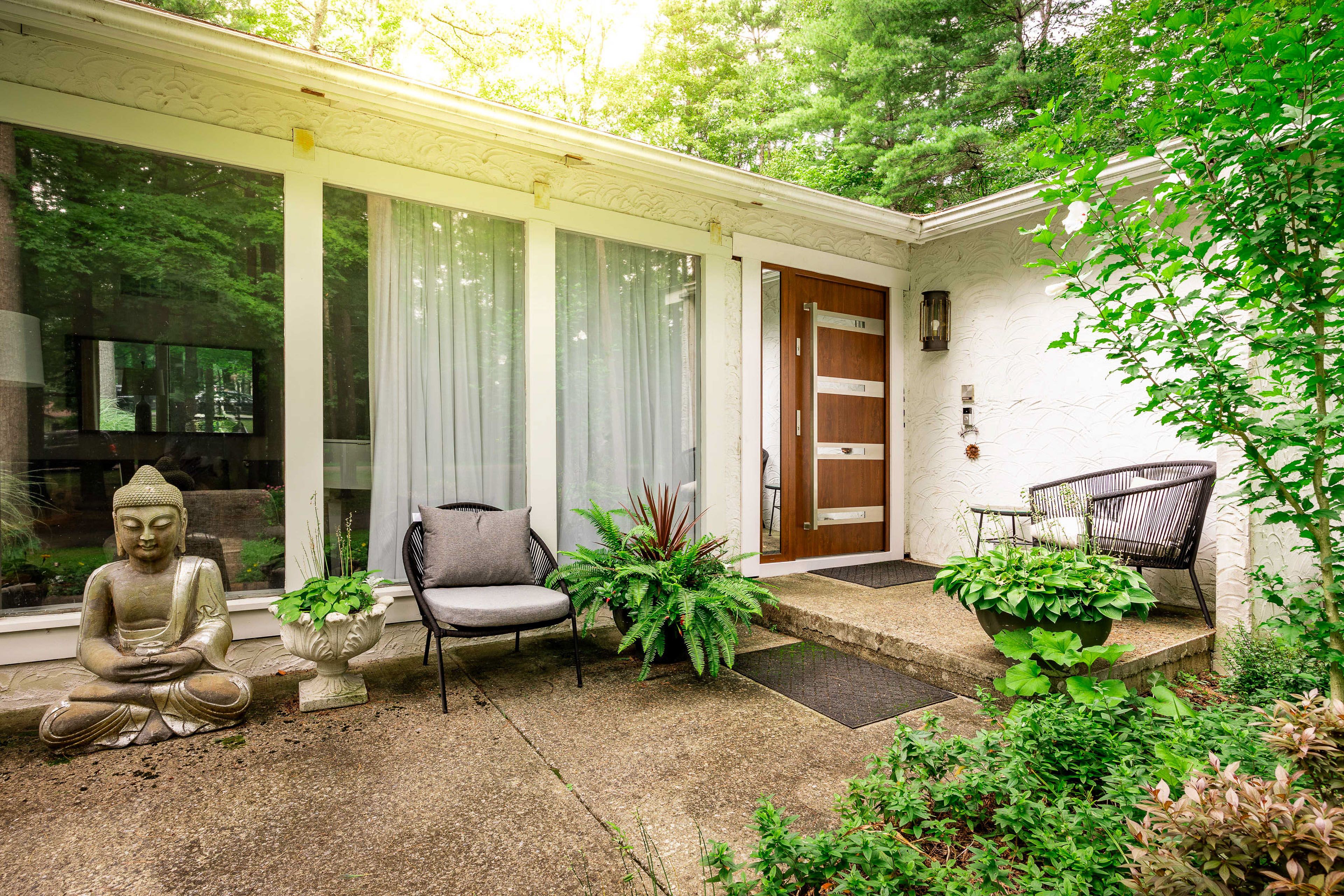 Entryway | Front Patio