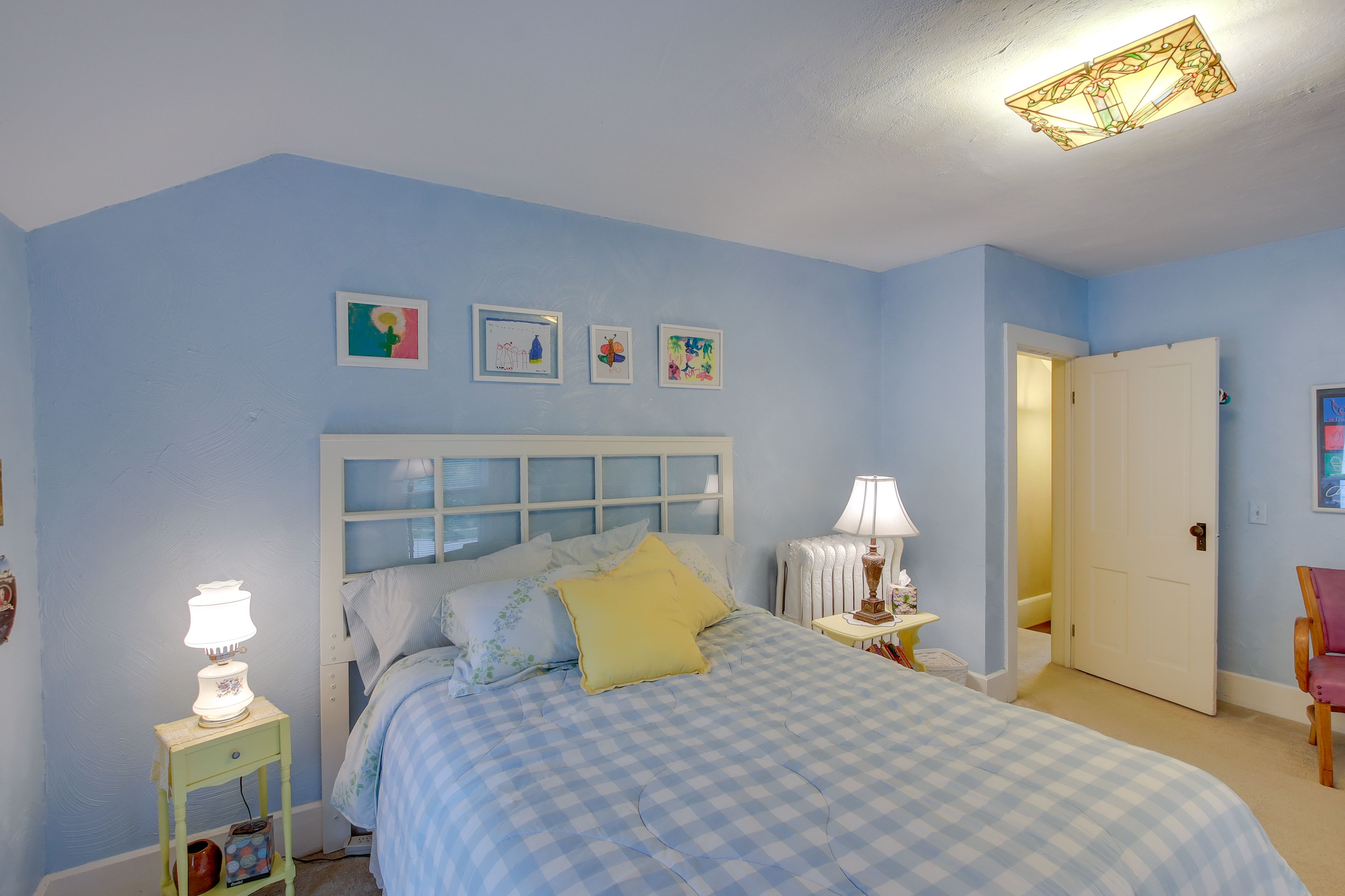Bedroom 1 | Queen Bed | Linens Provided