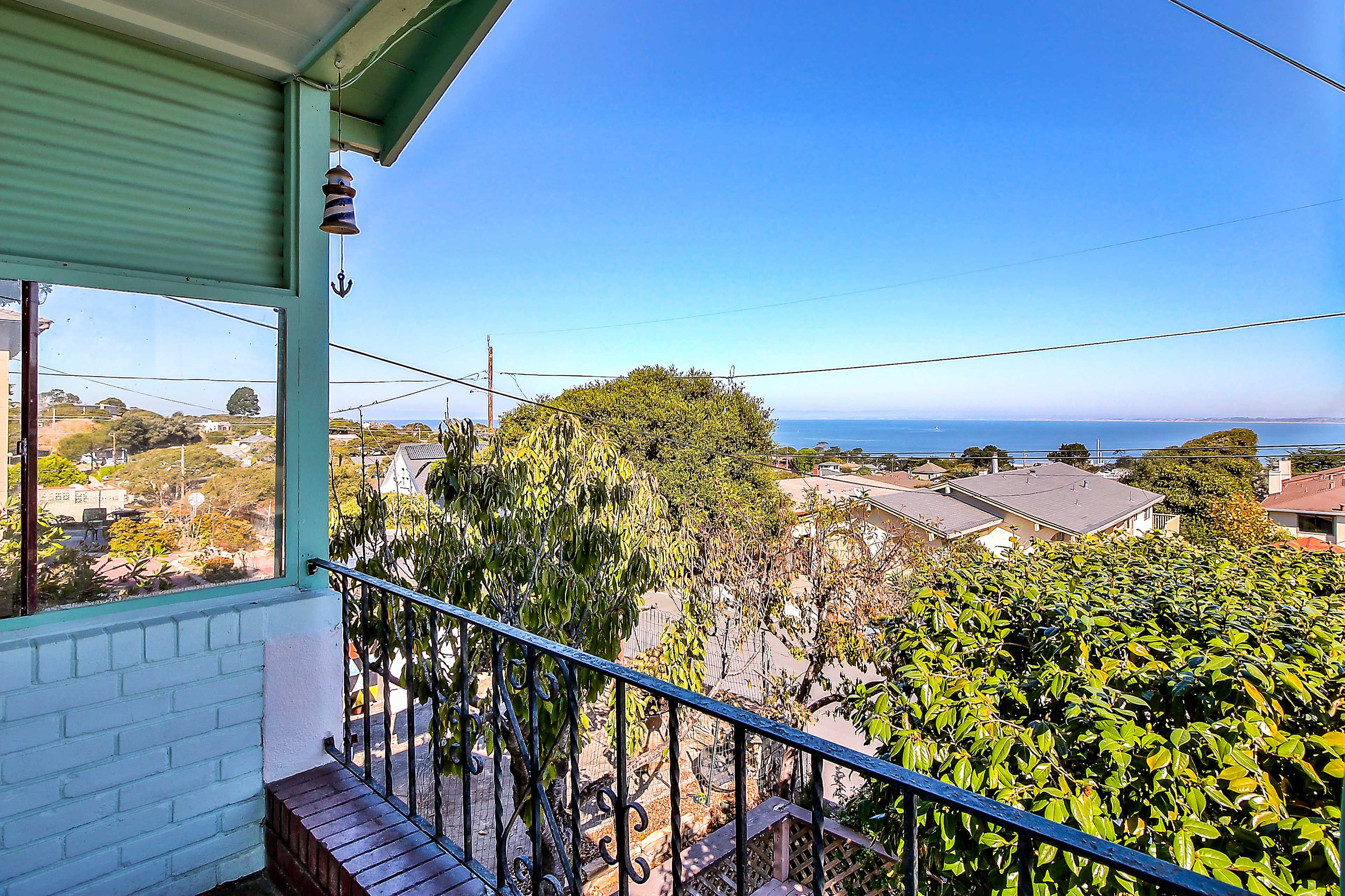Balcony | Pacific Ocean View