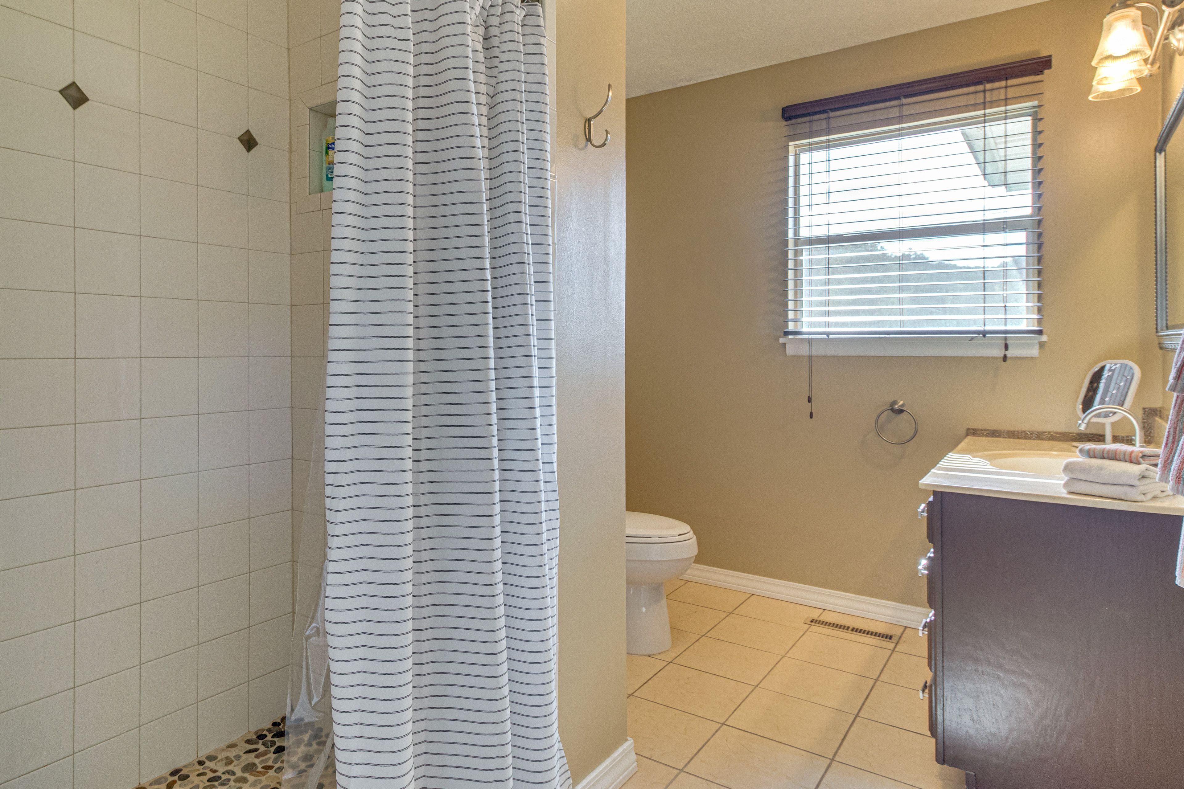 Bathroom | Step-Free Shower