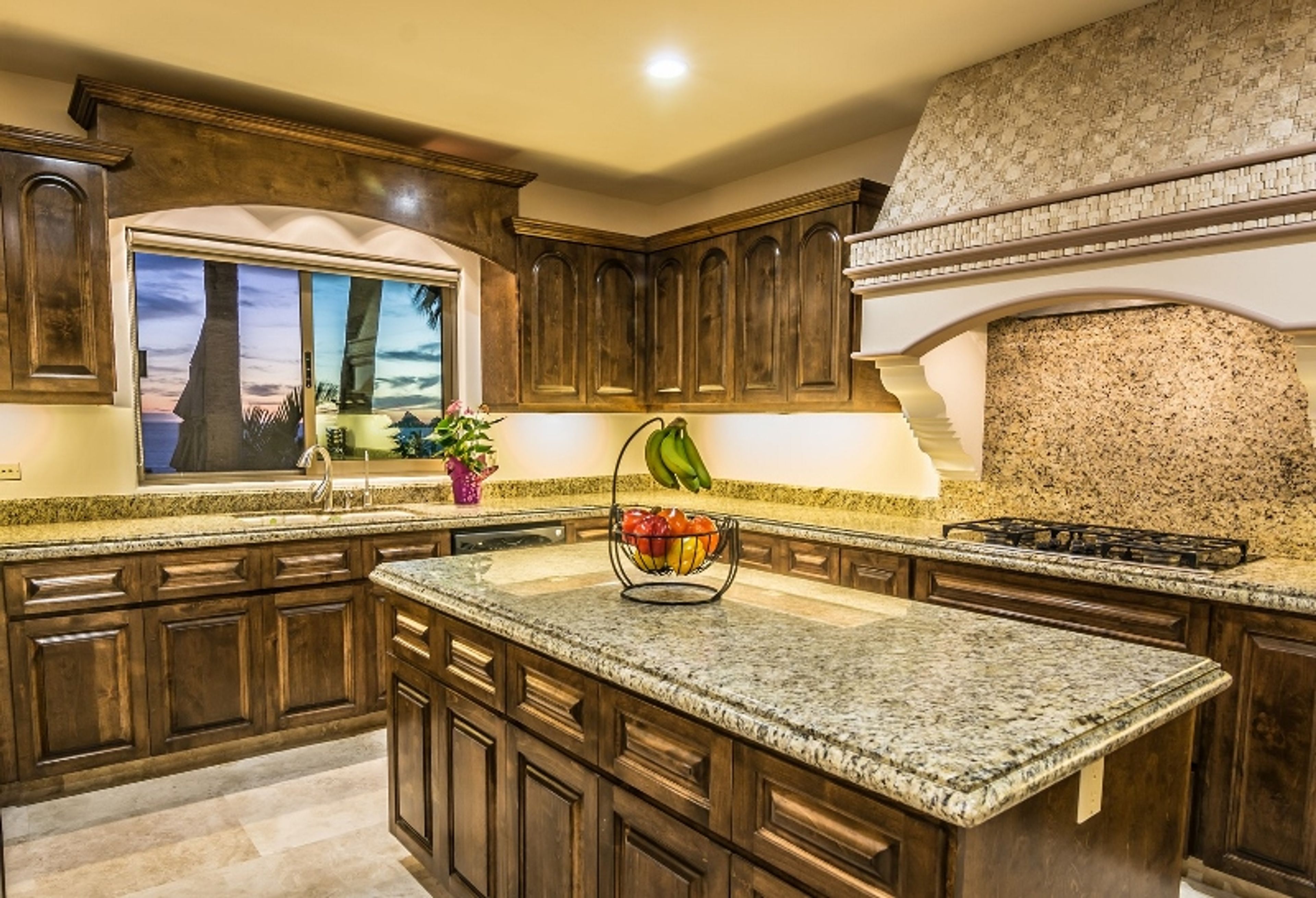 Fully Equipped Kitchen | Coffee Maker | Toaster | Trash Bags/Paper Towels