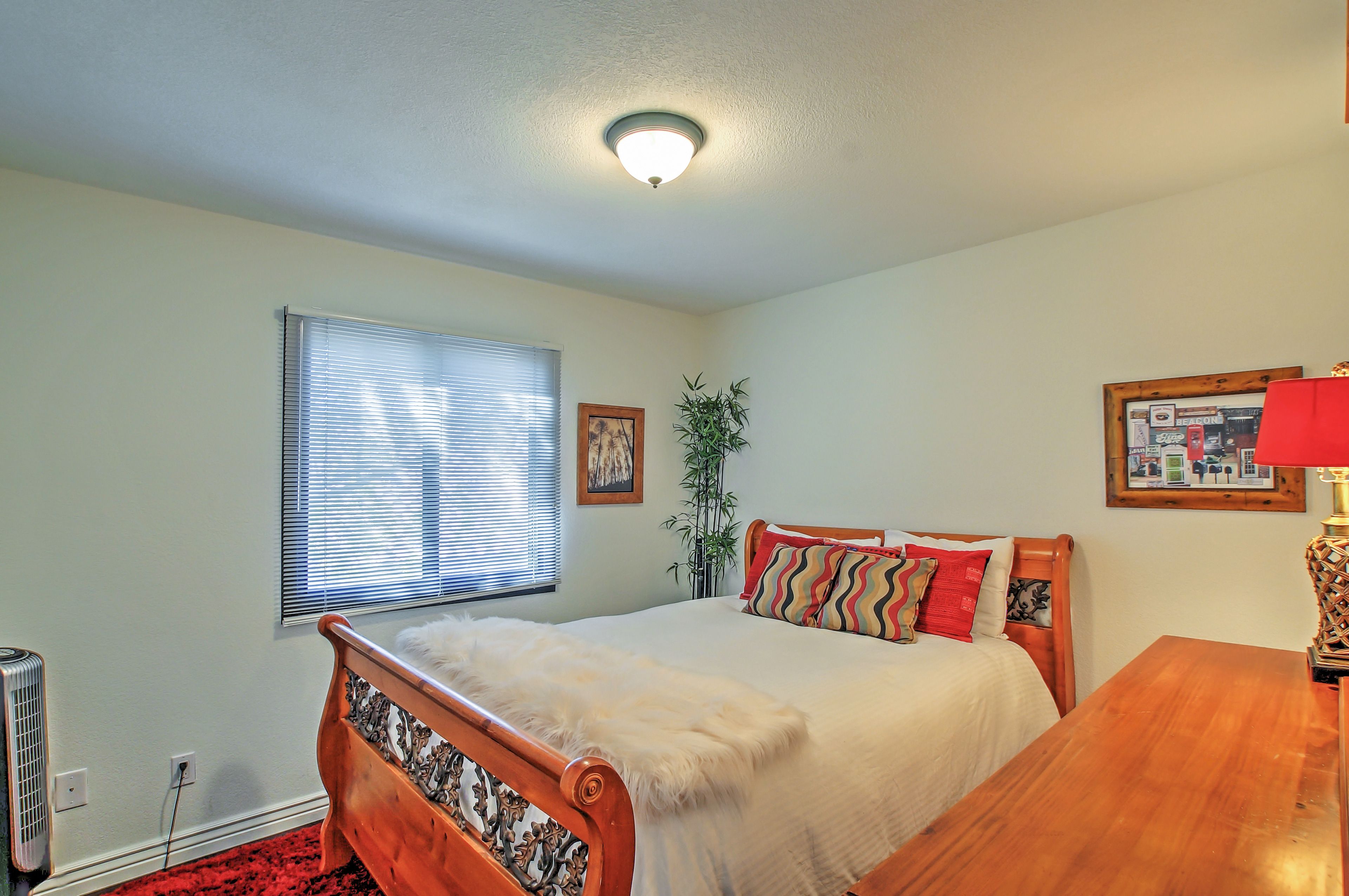 Bedroom 2 | Queen Bed | Linens Provided | 2nd Story