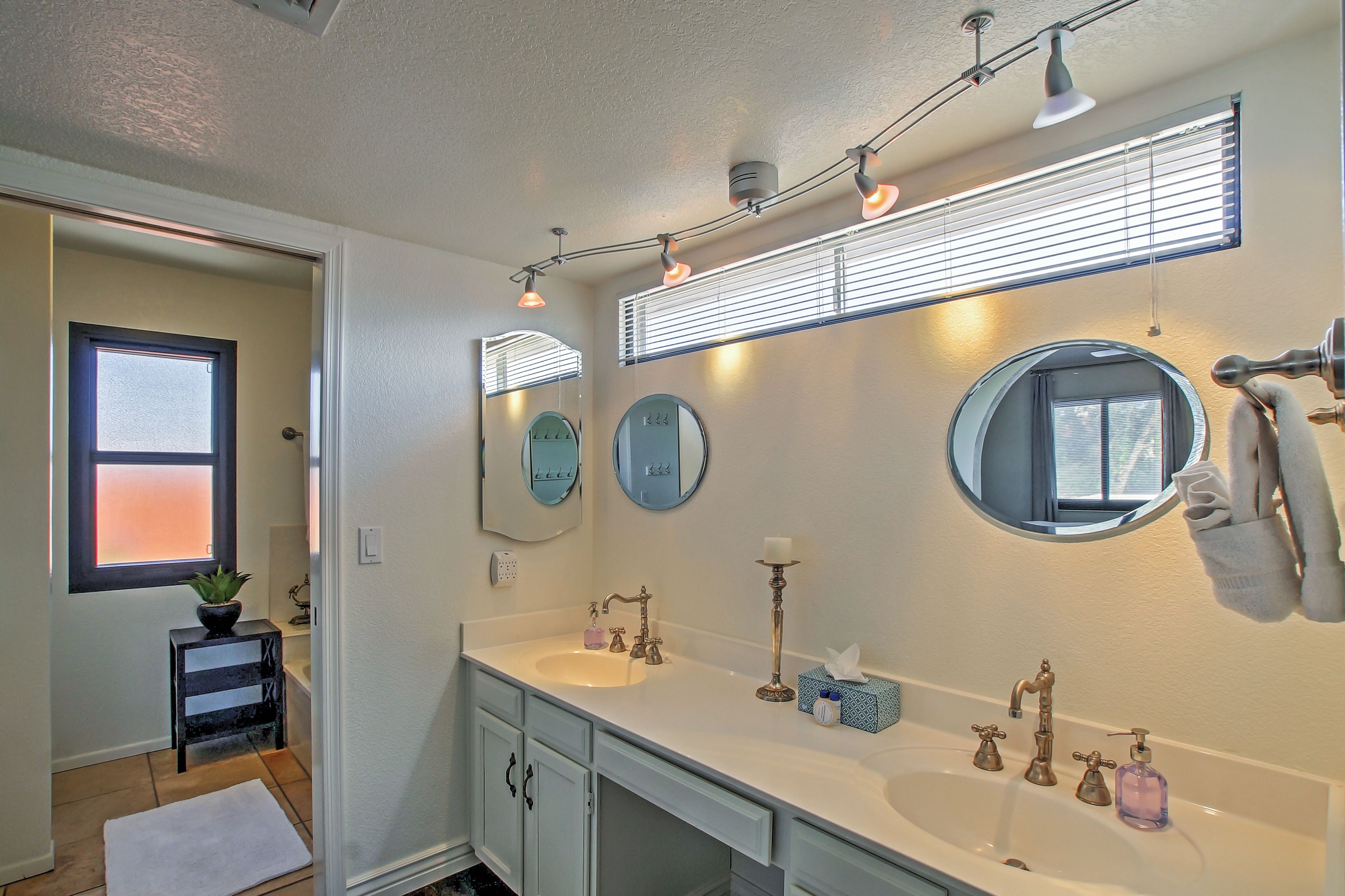En-Suite Bathroom