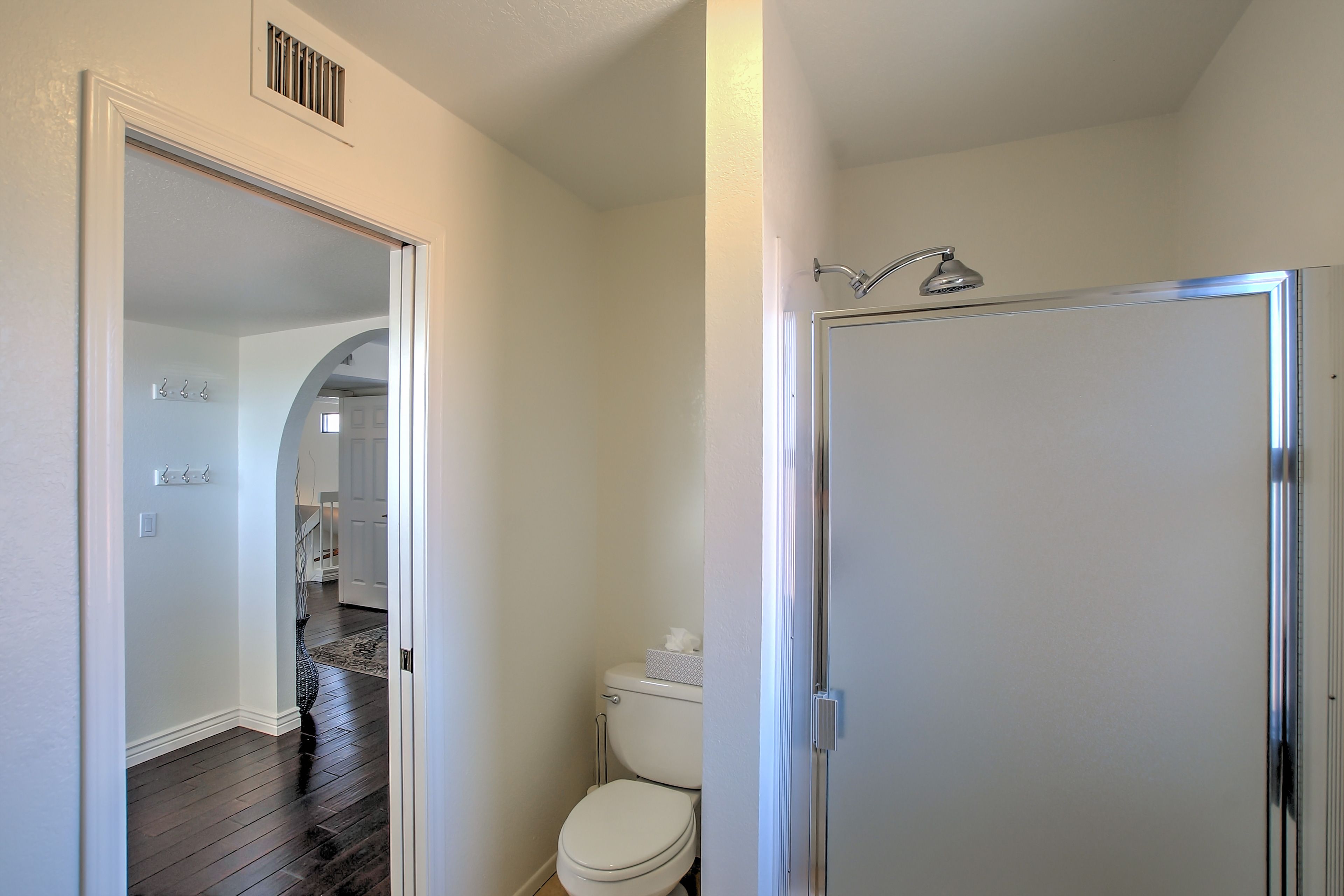 En-Suite Bathroom | Walk-In Shower & Bathtub
