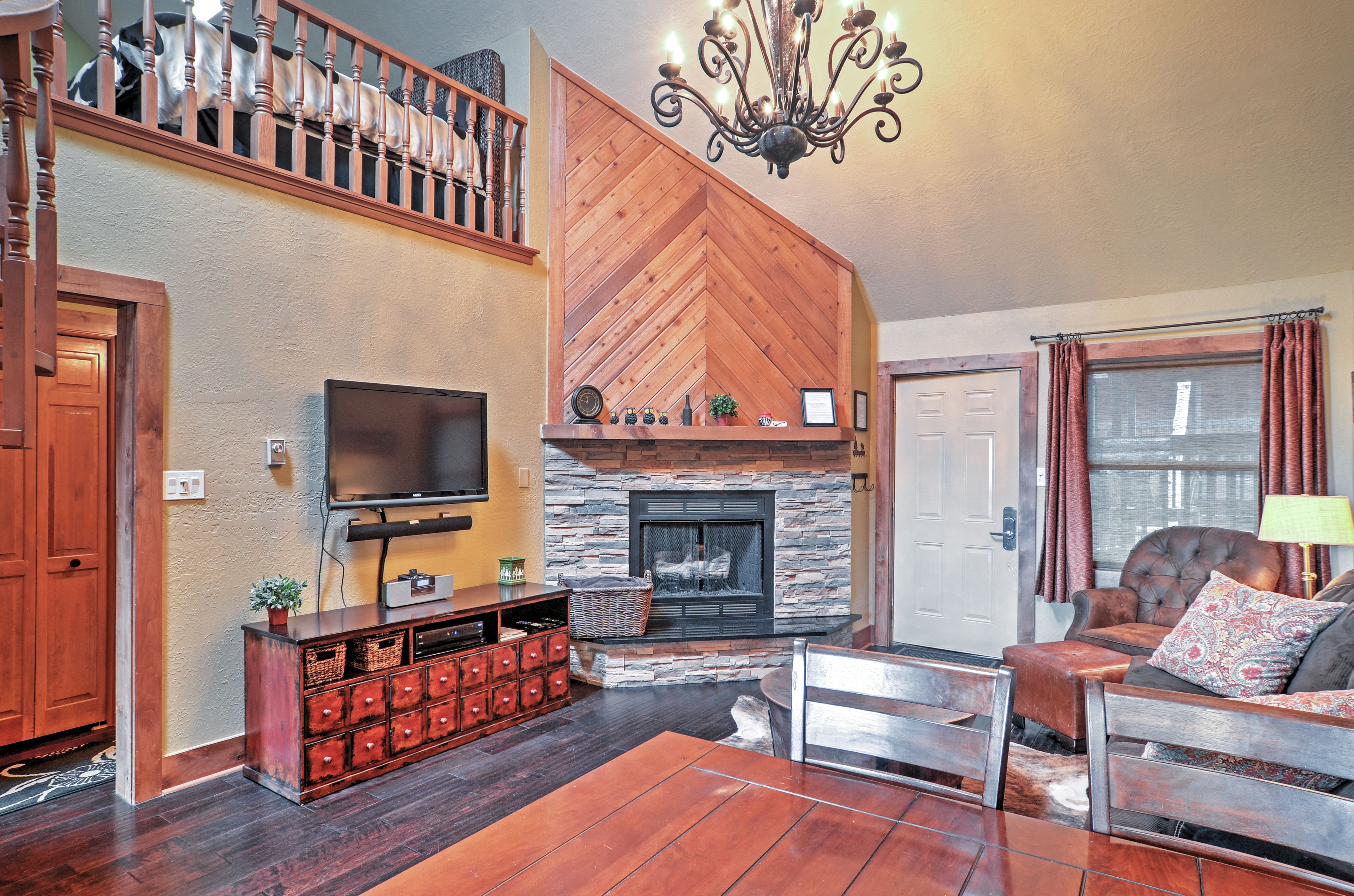 Condo Interior | Steps to Access