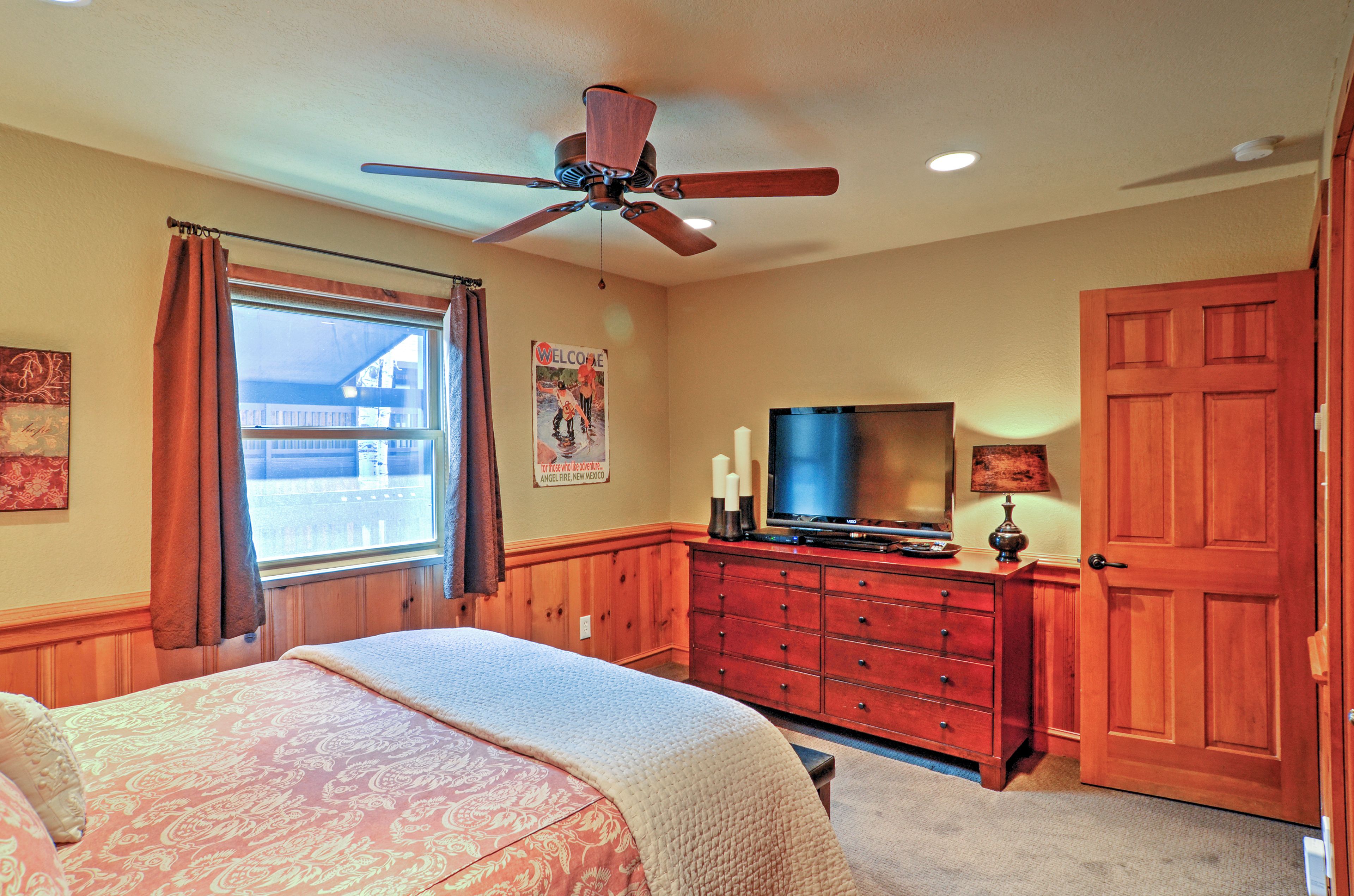 Bedroom 1 | Linens Provided