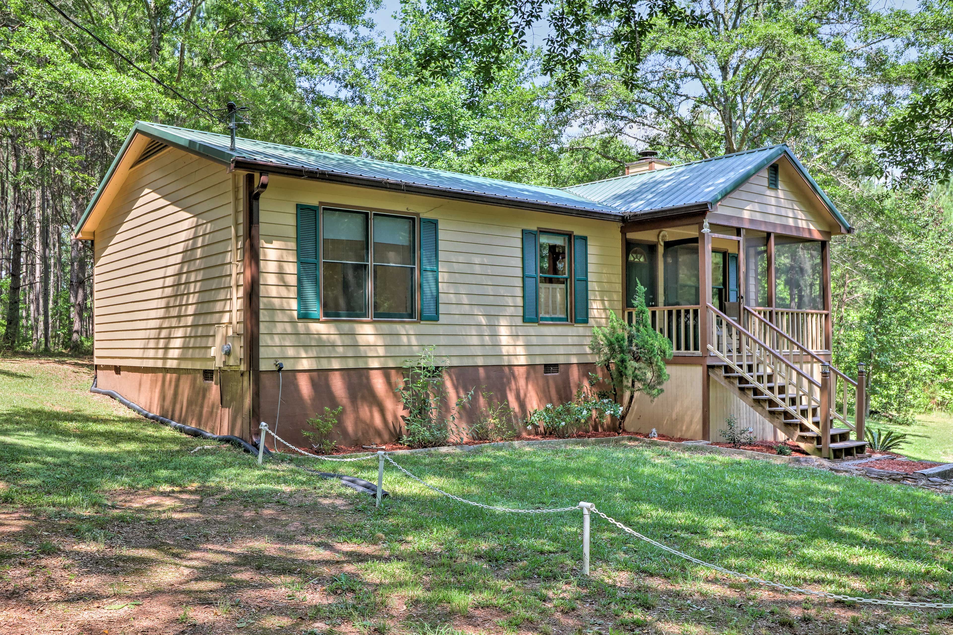Cabin Exterior | Garage Parking (2 Vehicles) | Driveway Parking (3 Vehicles)
