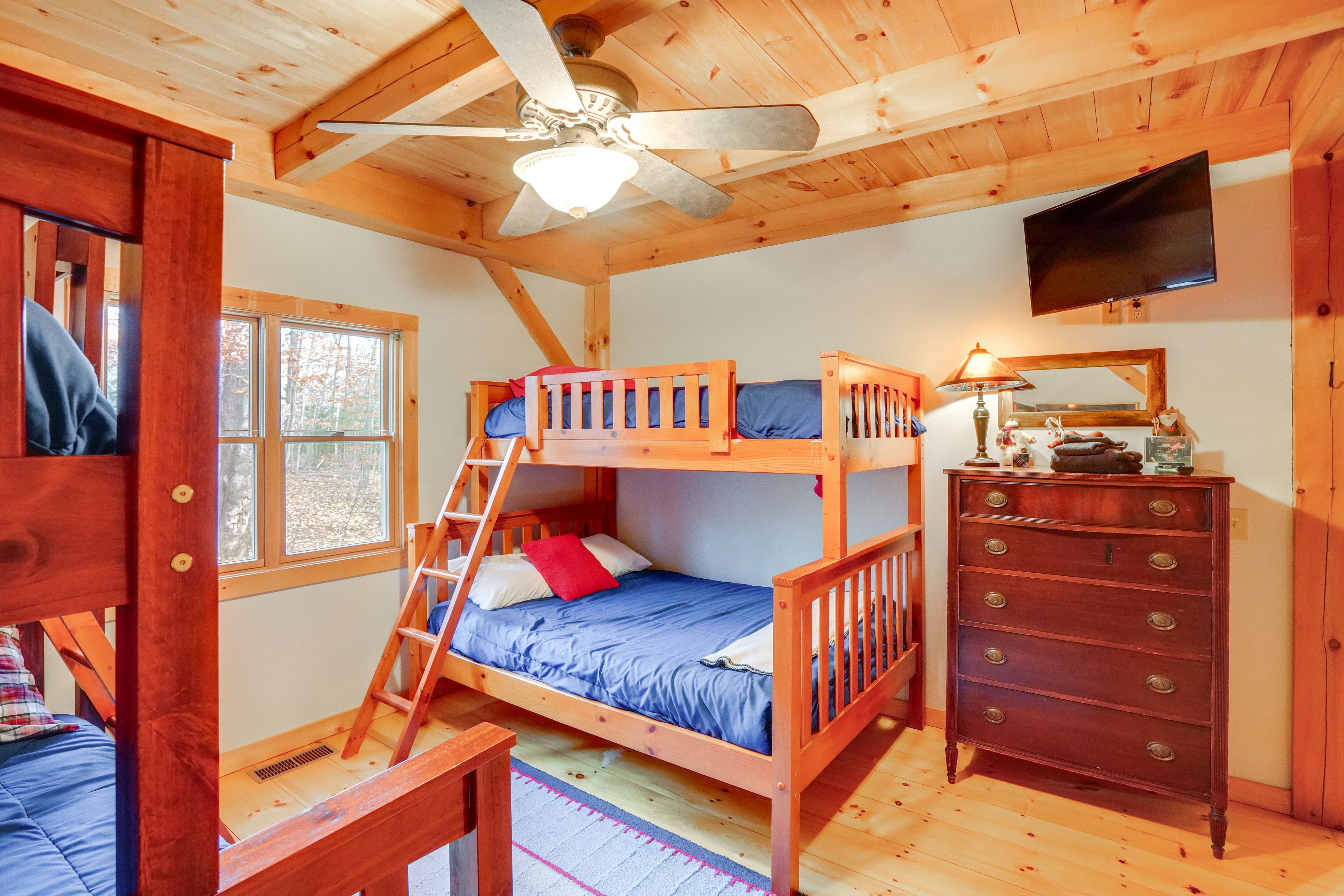 Bedroom 3 | 2 Twin/Full Bunk Beds | 1st Floor