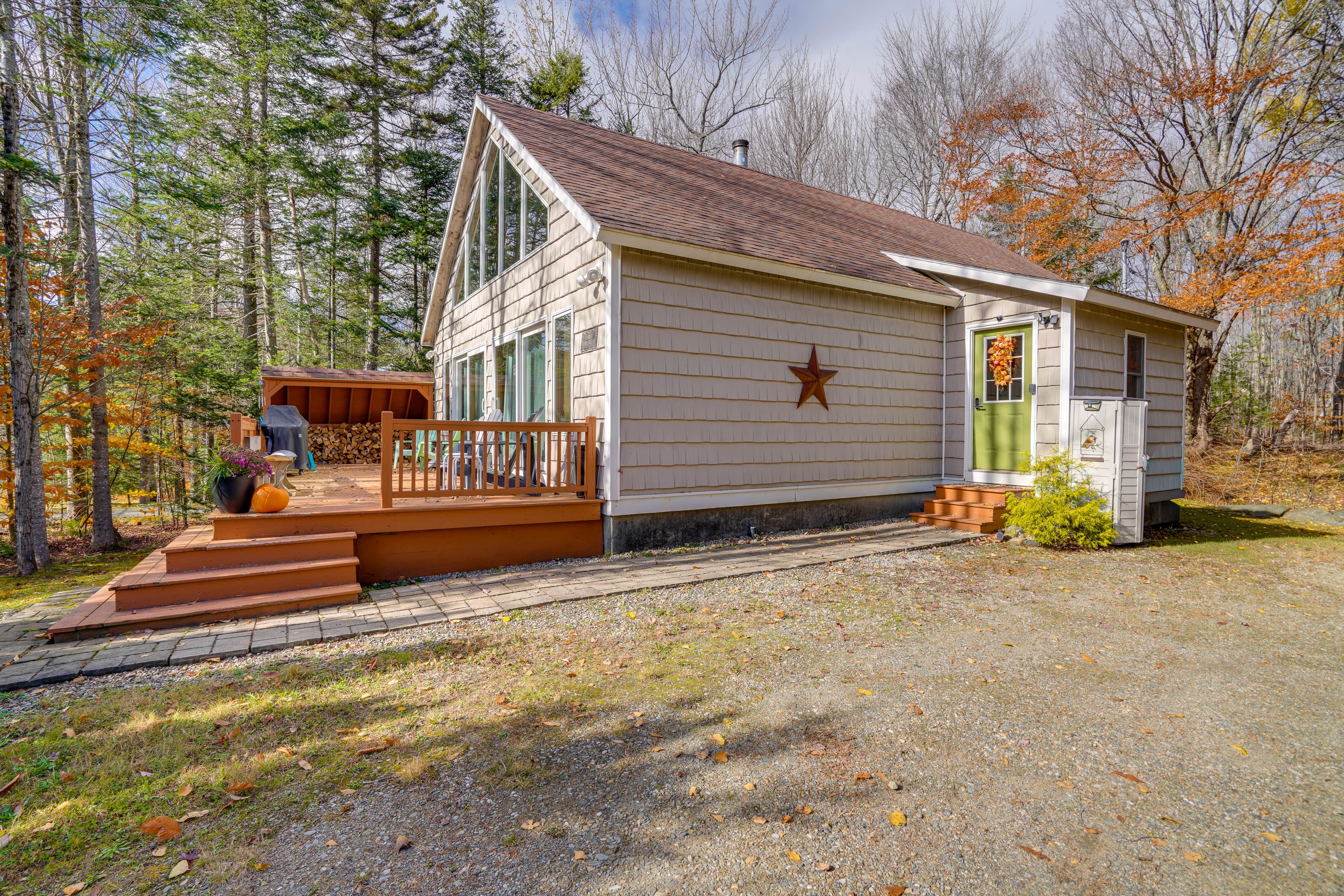 Exterior | Fire Pit | Wooded Lot