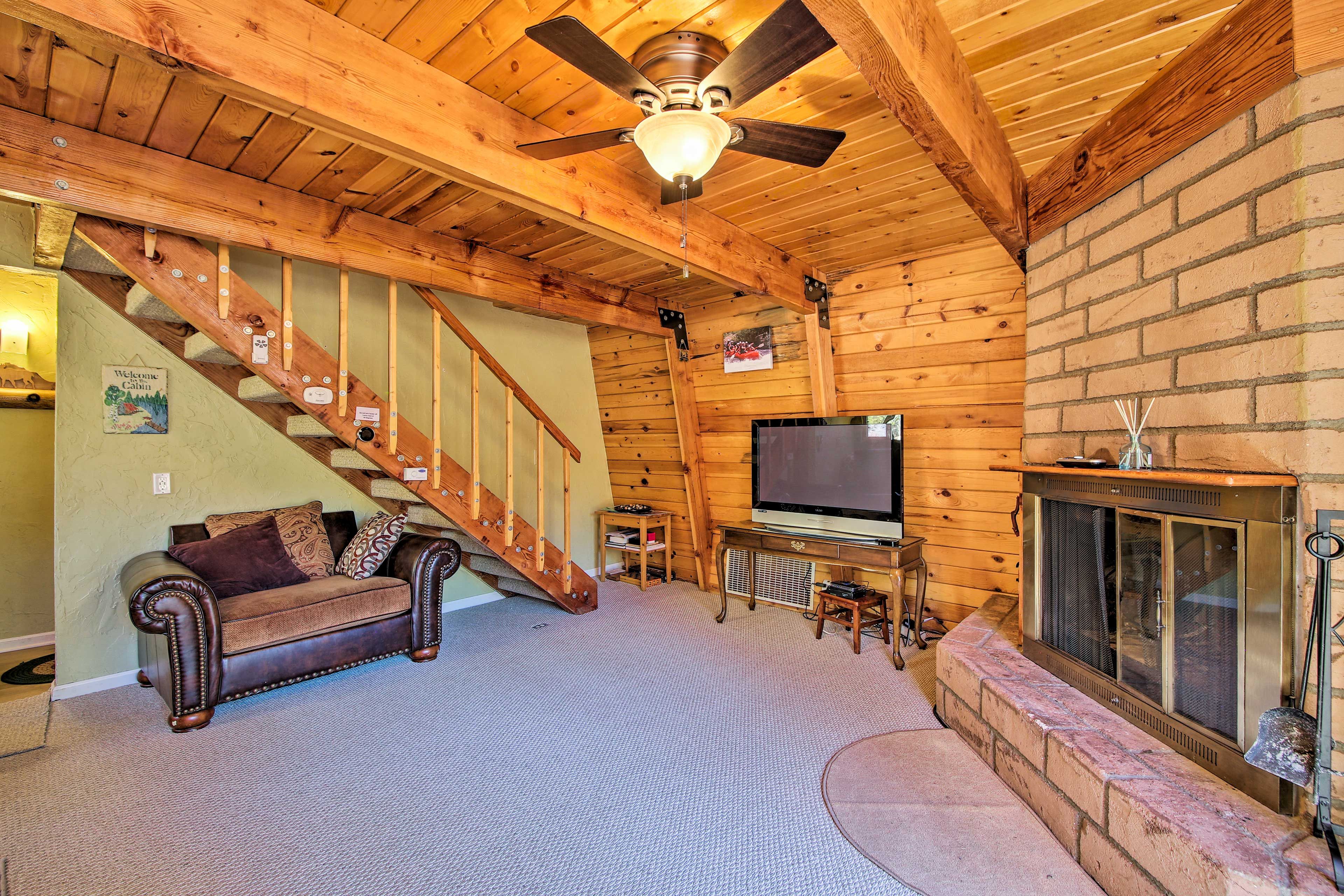 Living Room | Sleeper Sofa