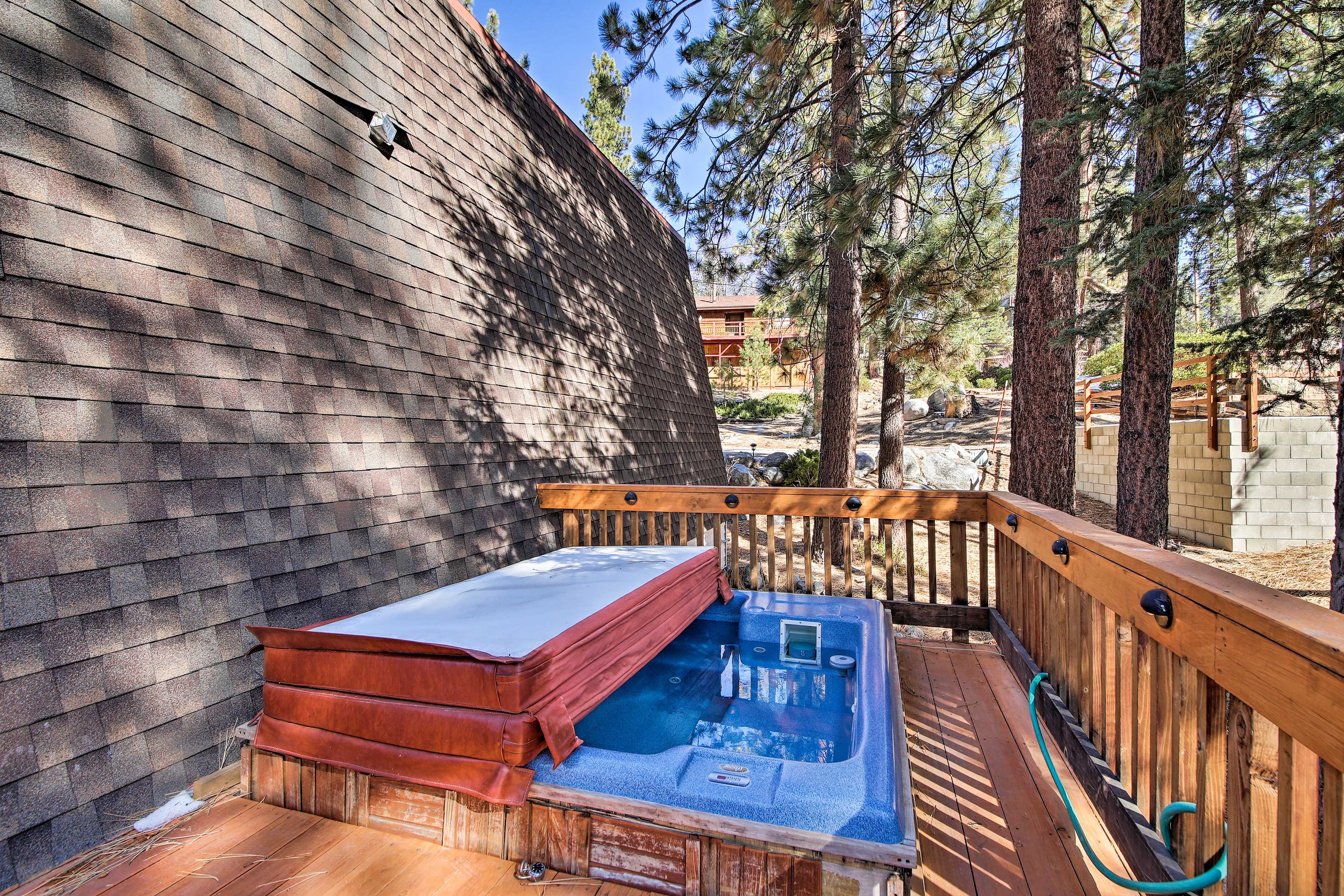 Deck | Private Hot Tub