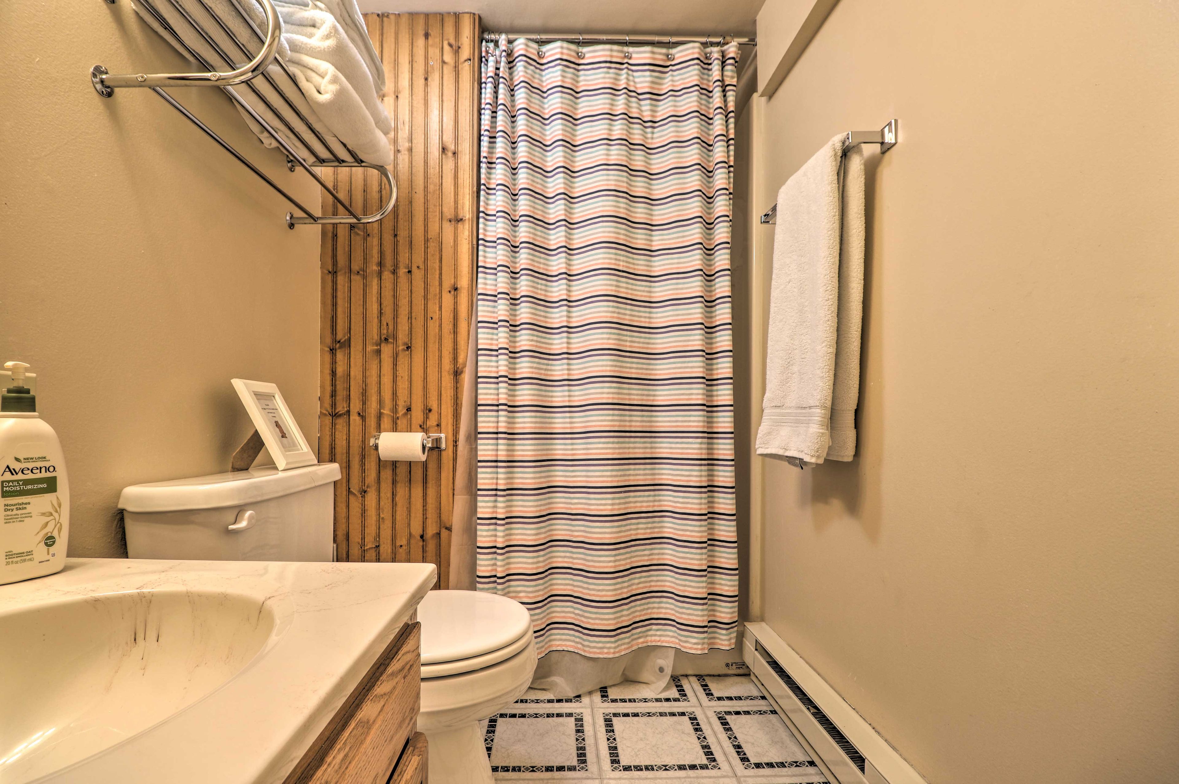 Full Bathroom