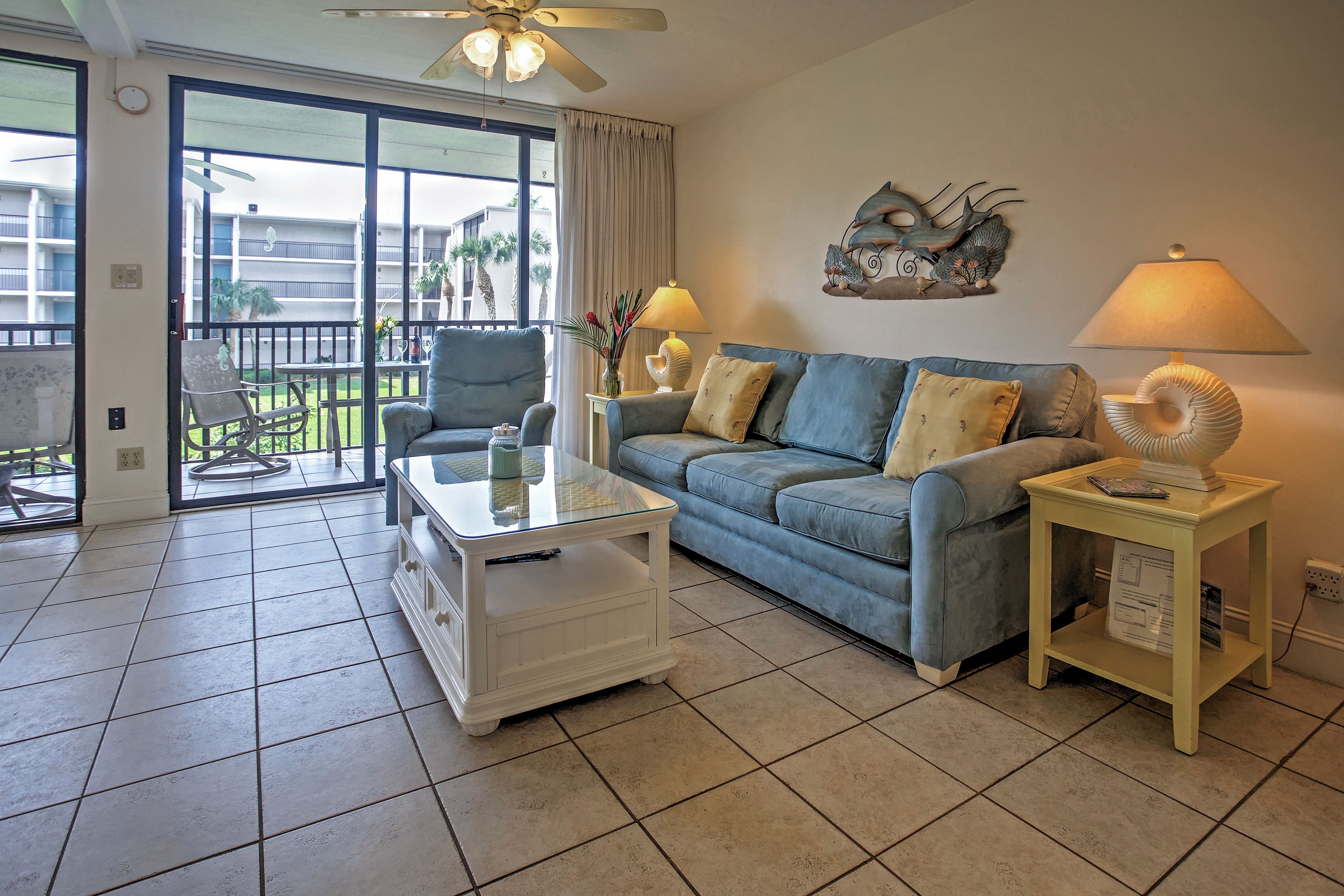 Living Area | Air Conditioning | Free WiFi
