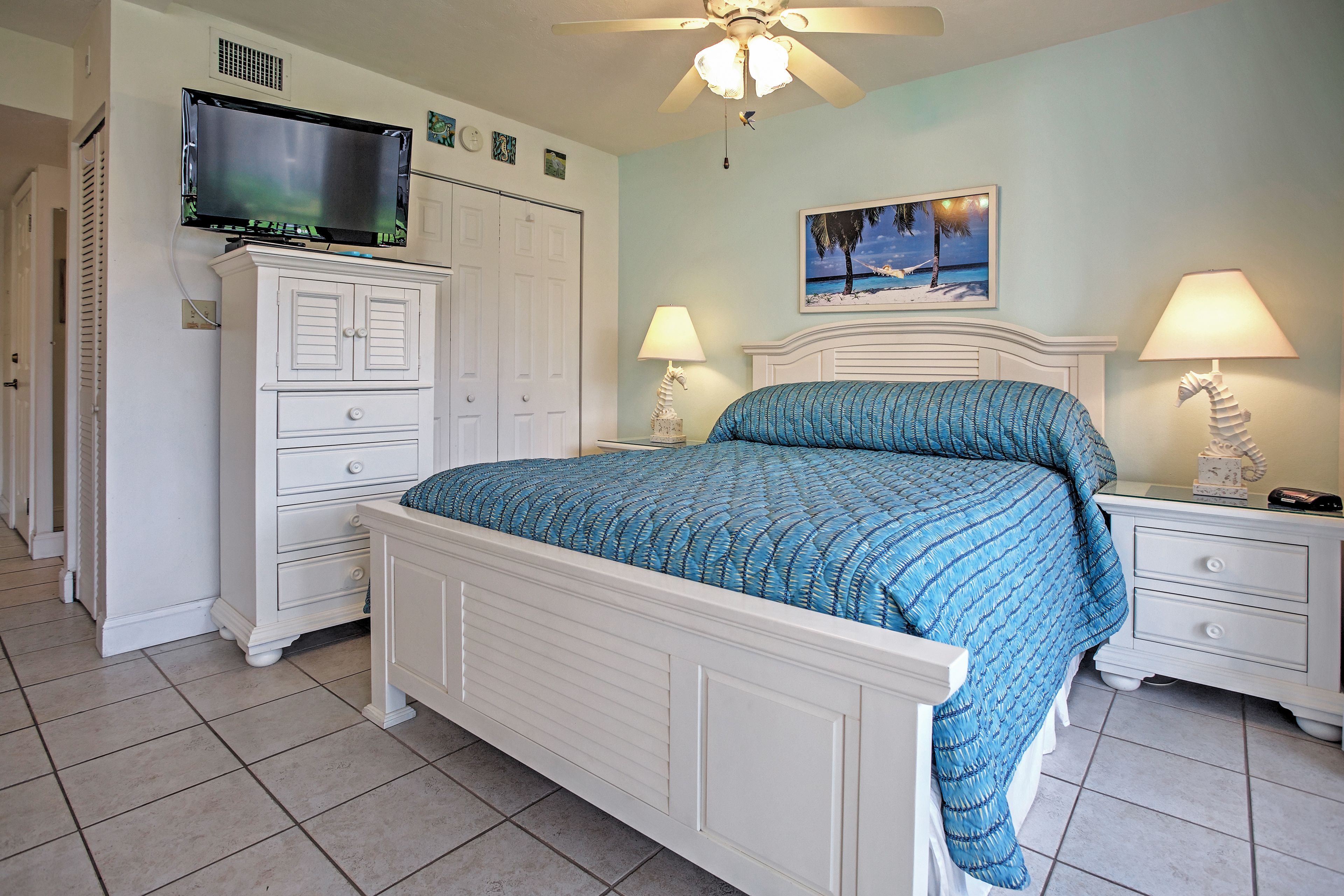 Studio | Linens Provided | Cable TV | DVD Player