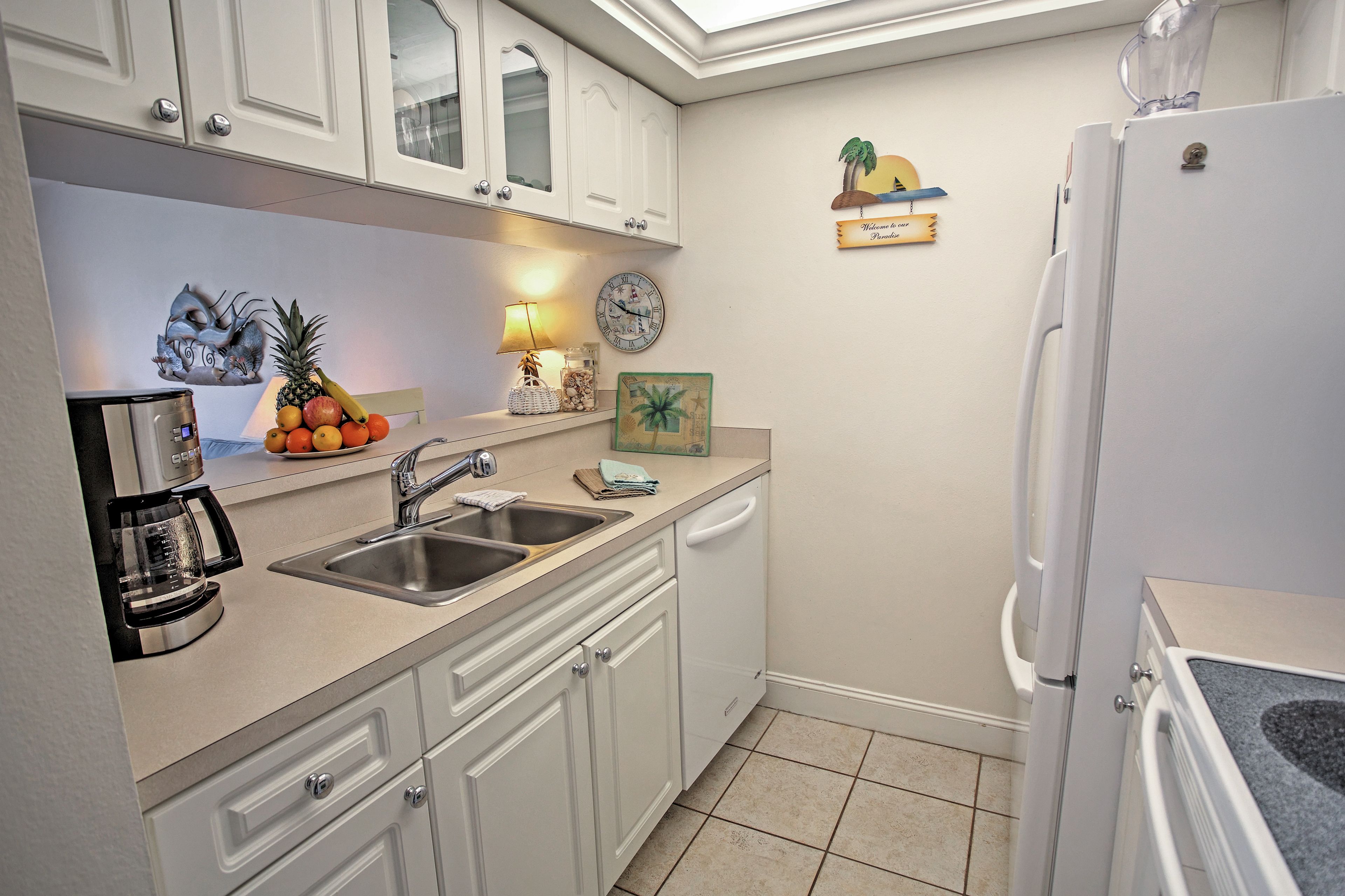 Fully Equipped Kitchen | Toaster | Hot Water Pot