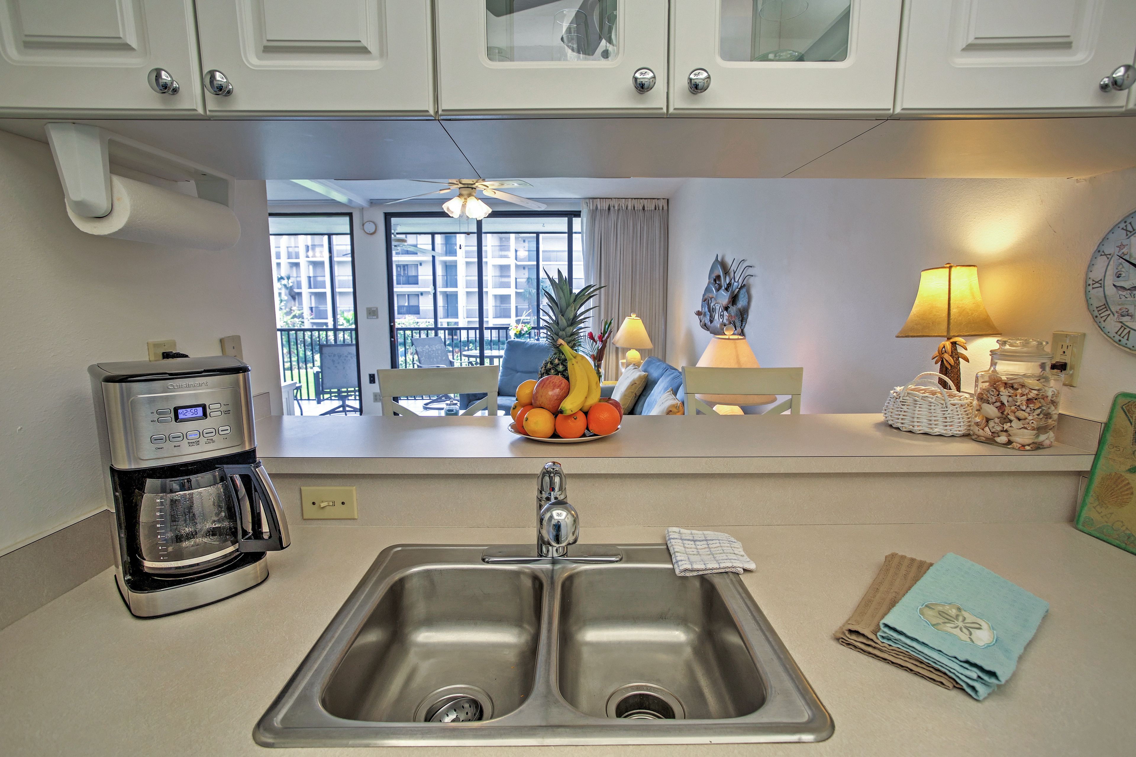 Fully Equipped Kitchen | Dishware/Flatware Provided