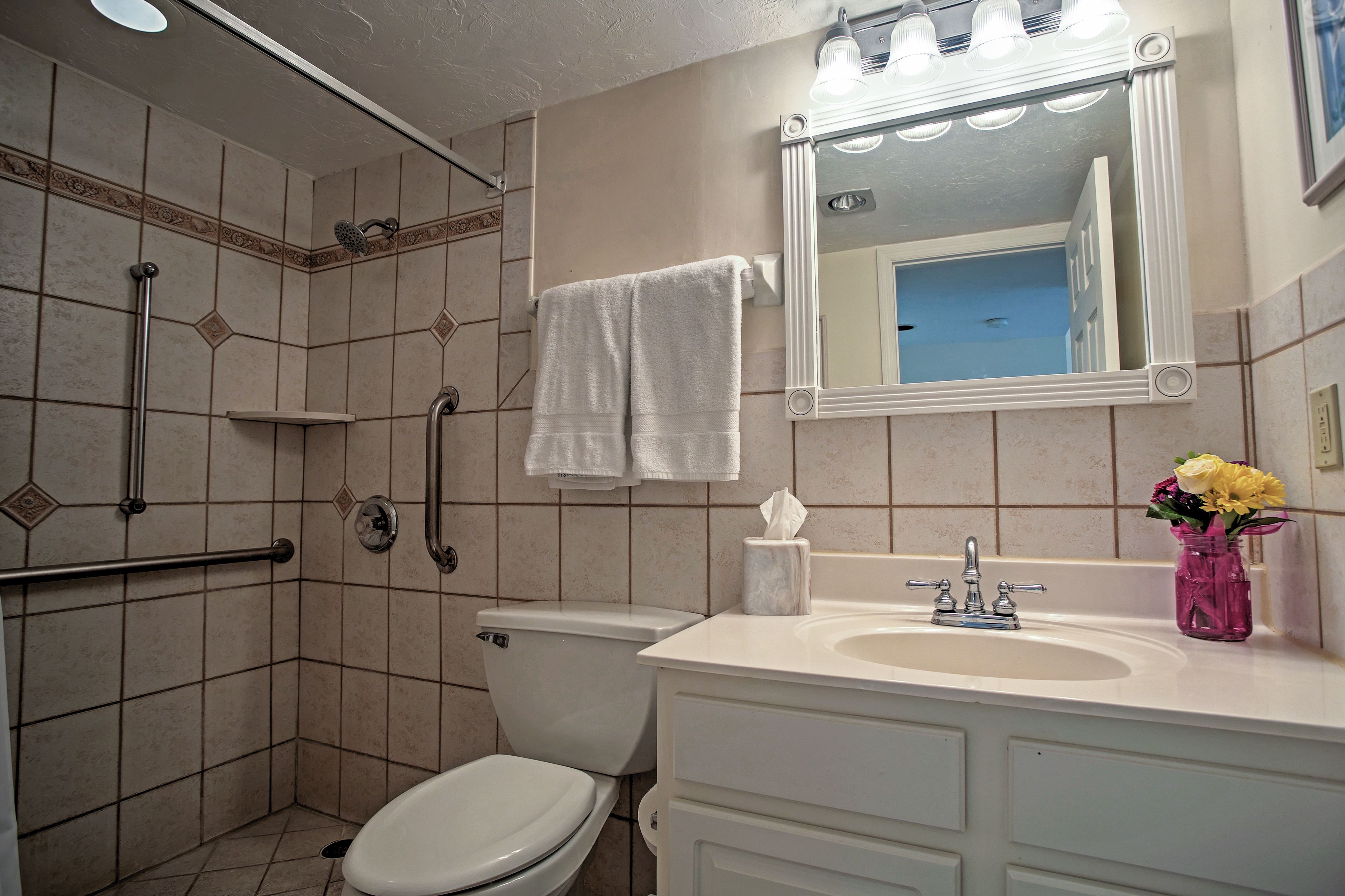 Bathroom | Towels Provided
