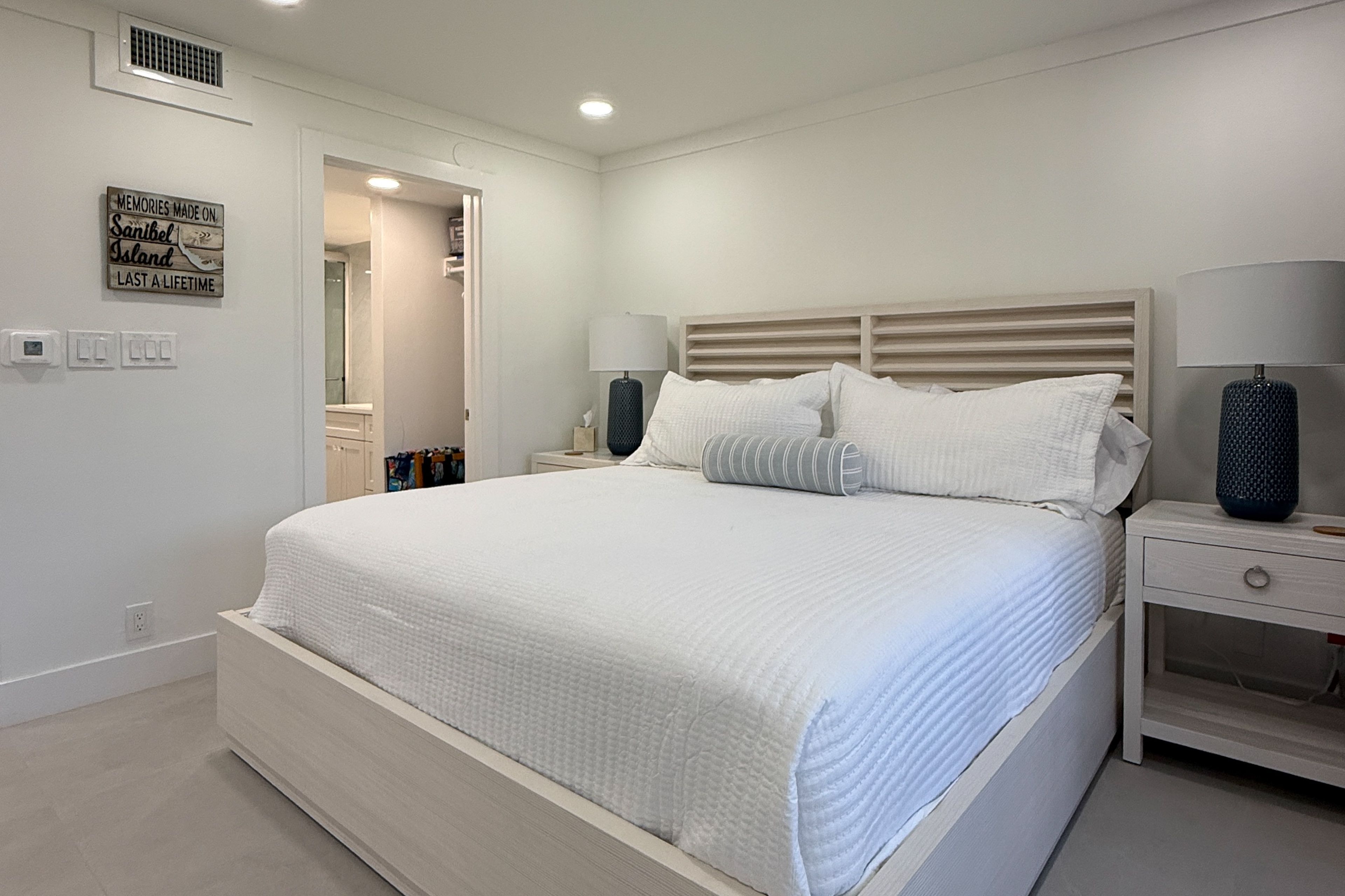 Studio | King Bed