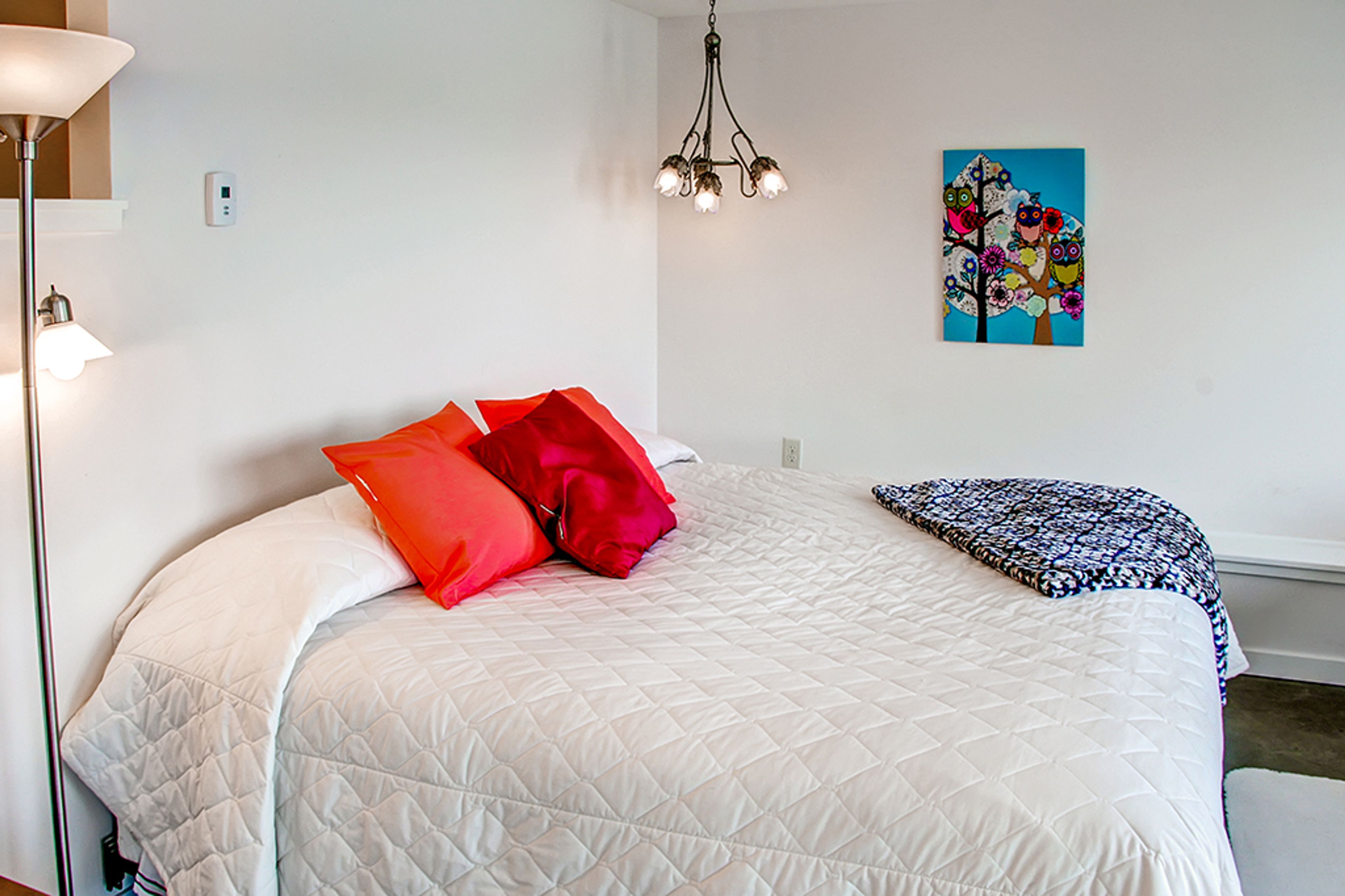 Bedroom | King bed | 2 Twin Beds