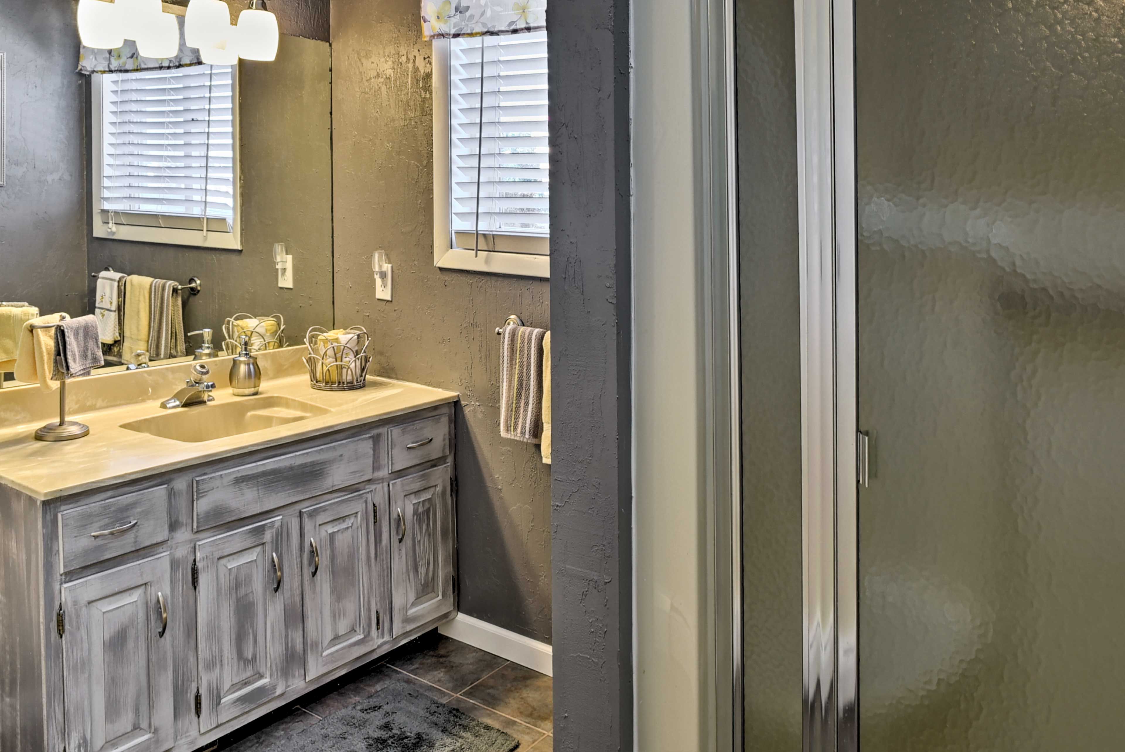 En-Suite Bathroom | Walk-In Shower