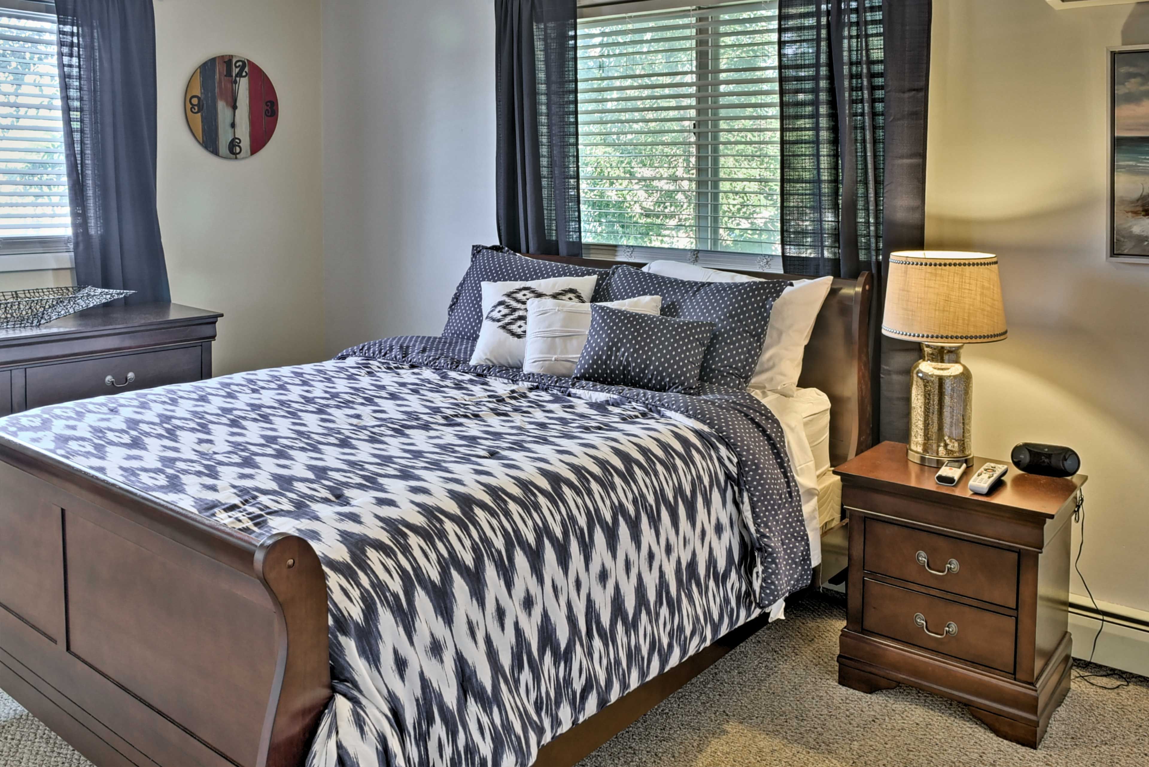 Bedroom 2 | Queen Bed | 2nd Level
