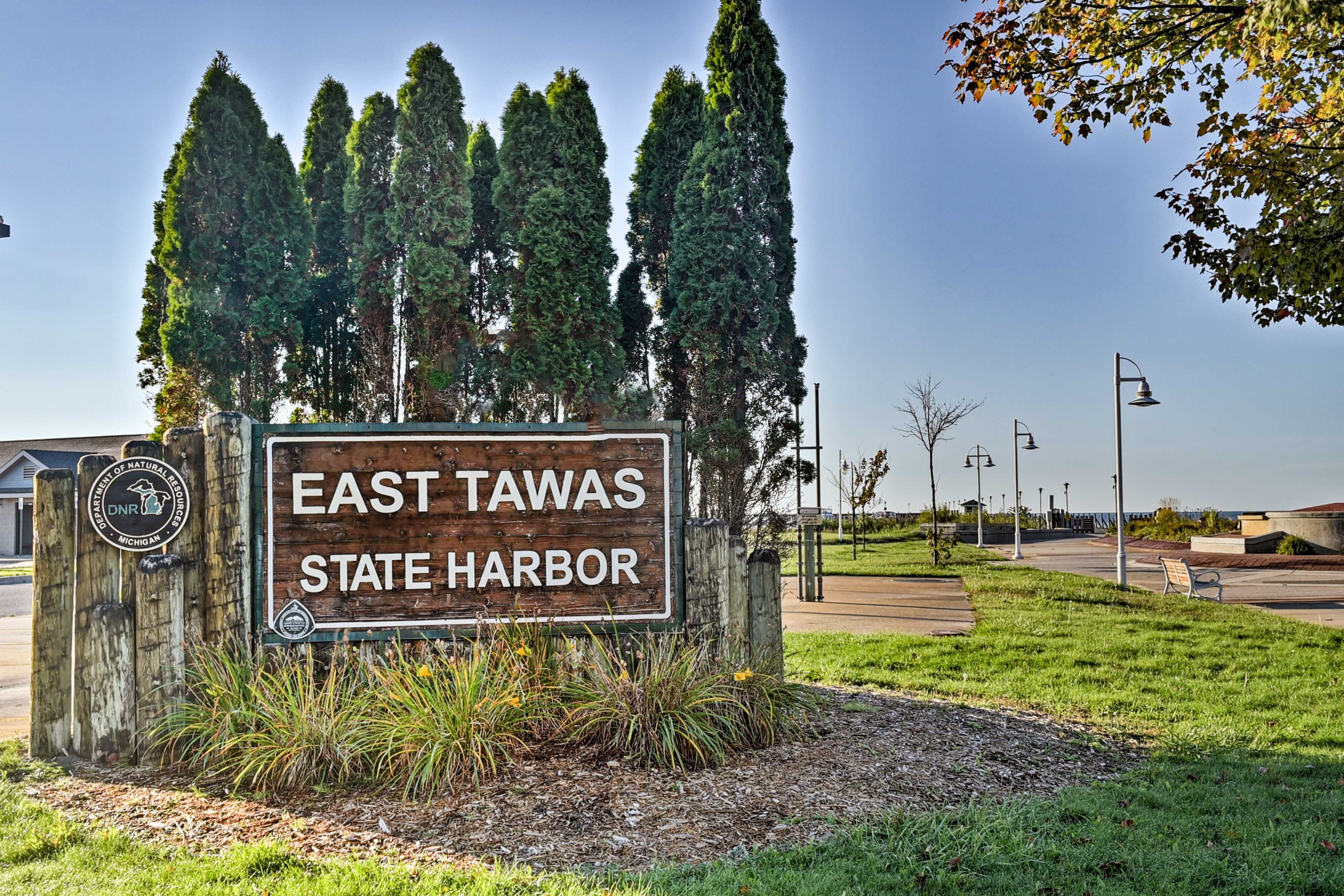 Jerry’s Marina (3.3 miles) | Tawas Point State Park (3.6 miles)