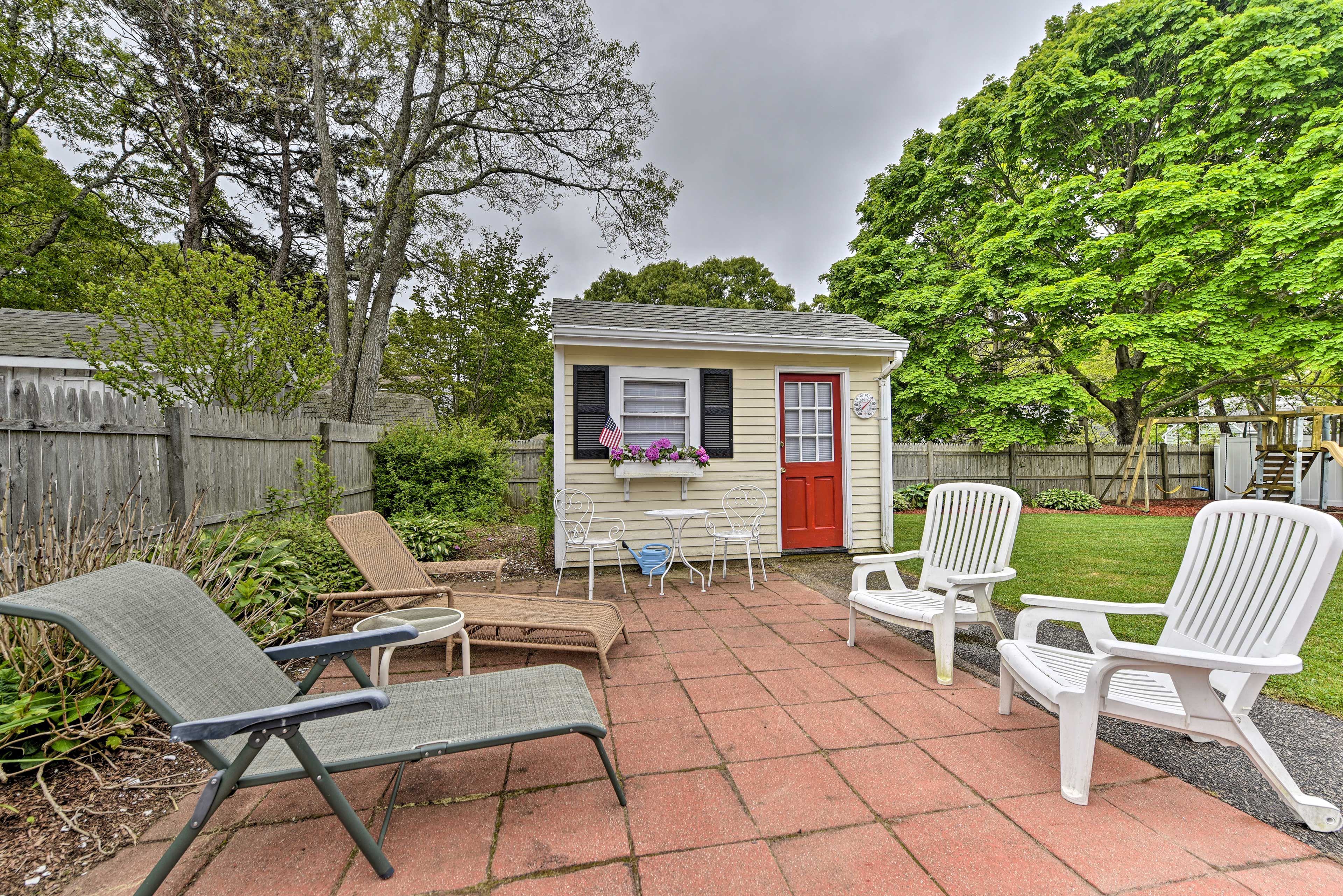 Private Outdoor Space | Playset