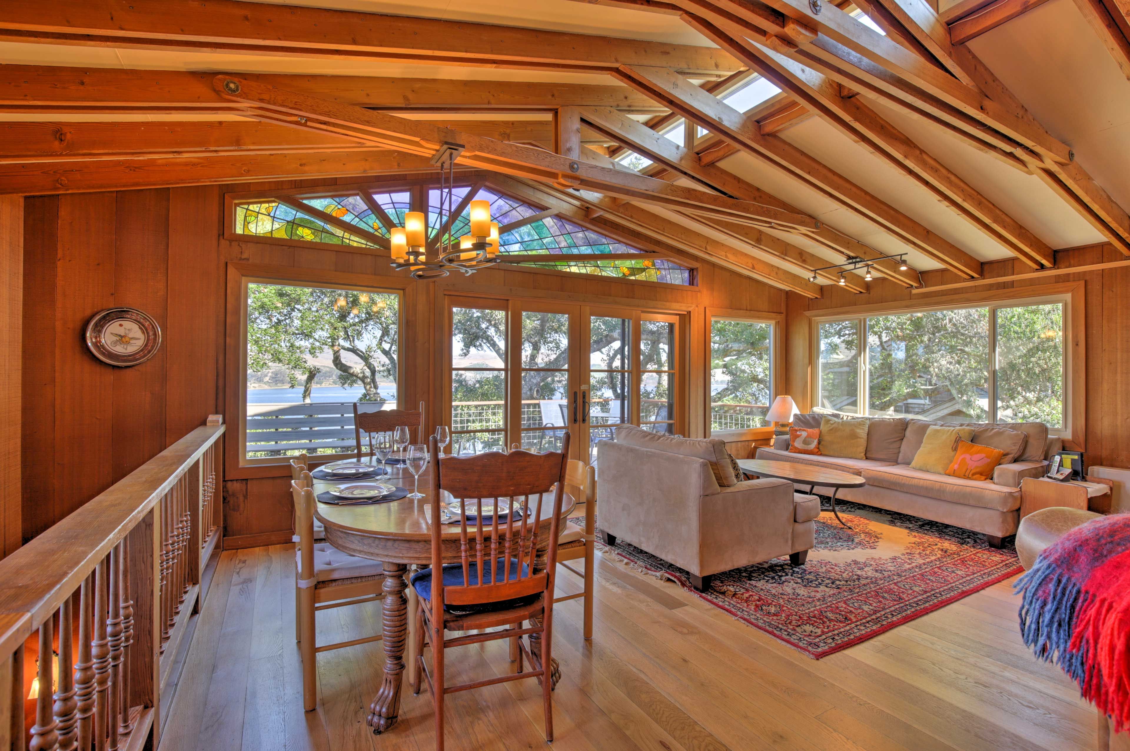 Dining Area | Main Floor